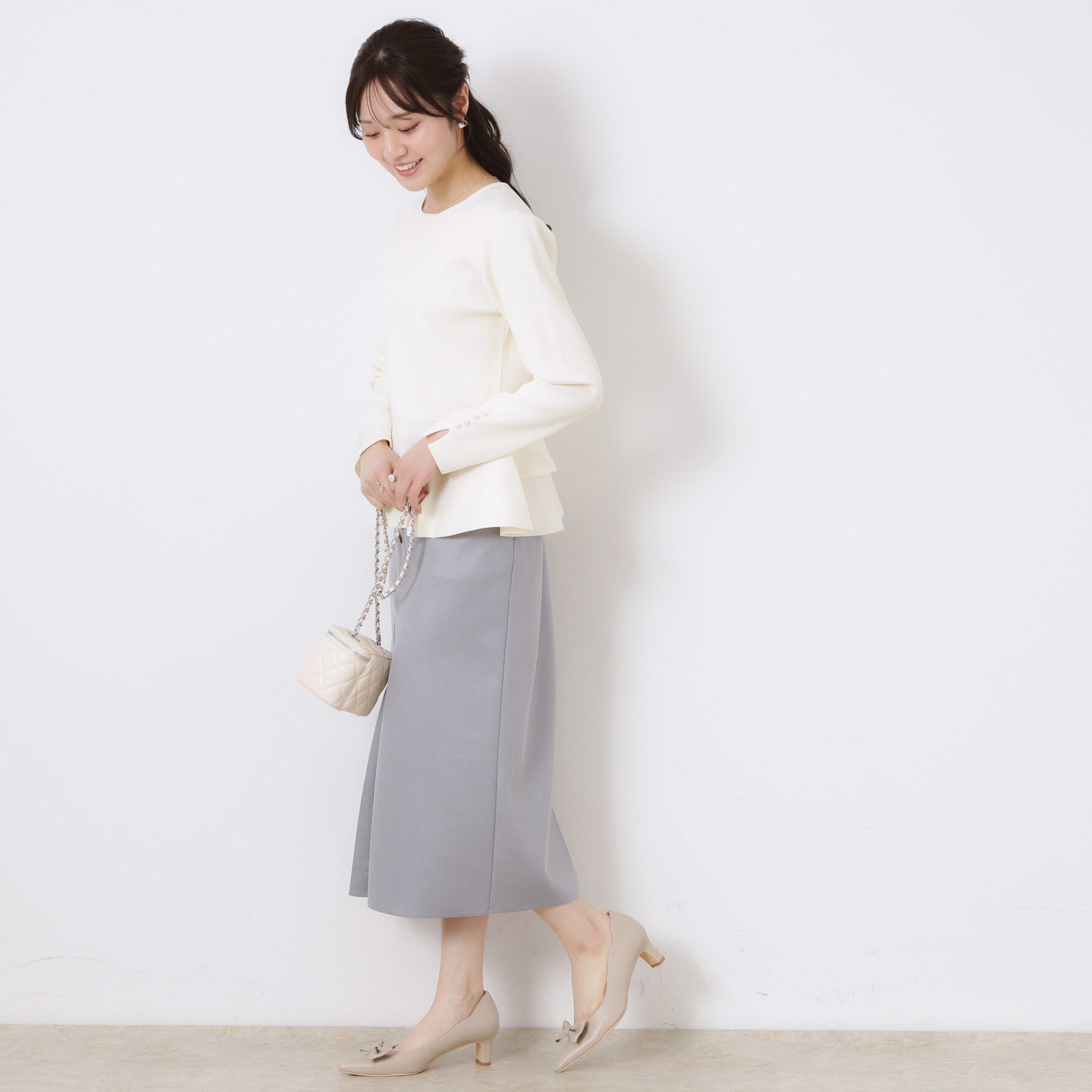 Couture broach「【大人可愛い・通勤】バックパール調ペプラムニット」|ニット・セーター|