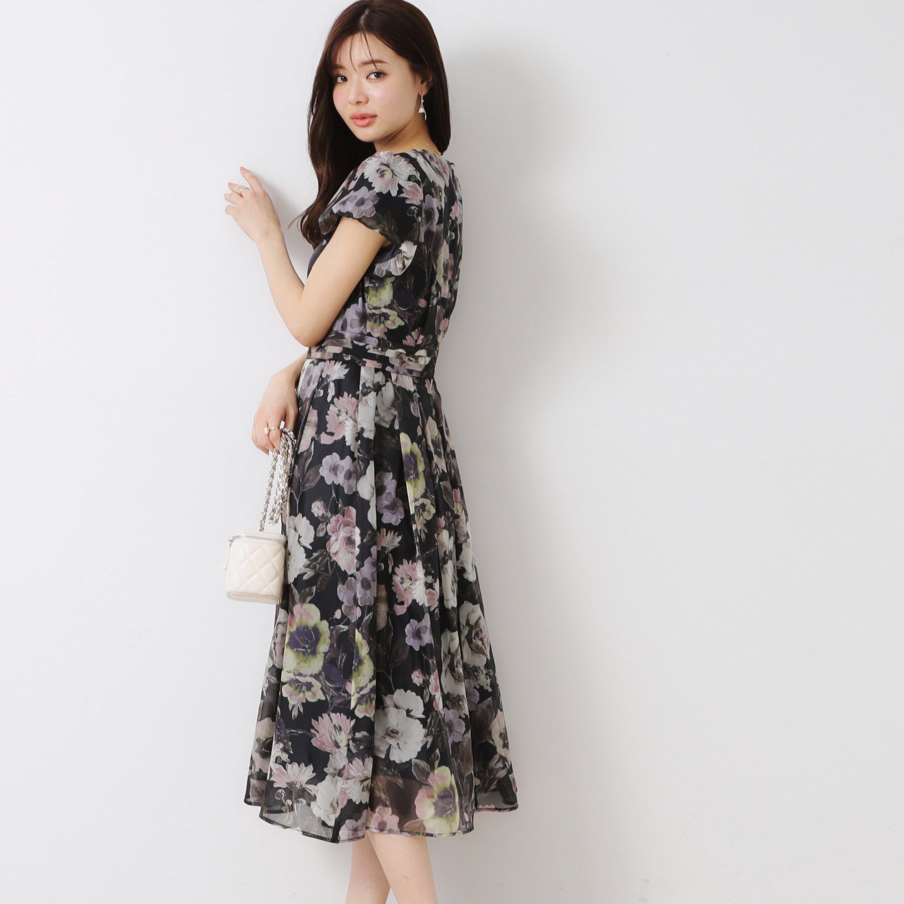 Couture broach「【花柄・一枚で着映える・細見え】Summerオーガンフルールワンピース」|ワンピース|