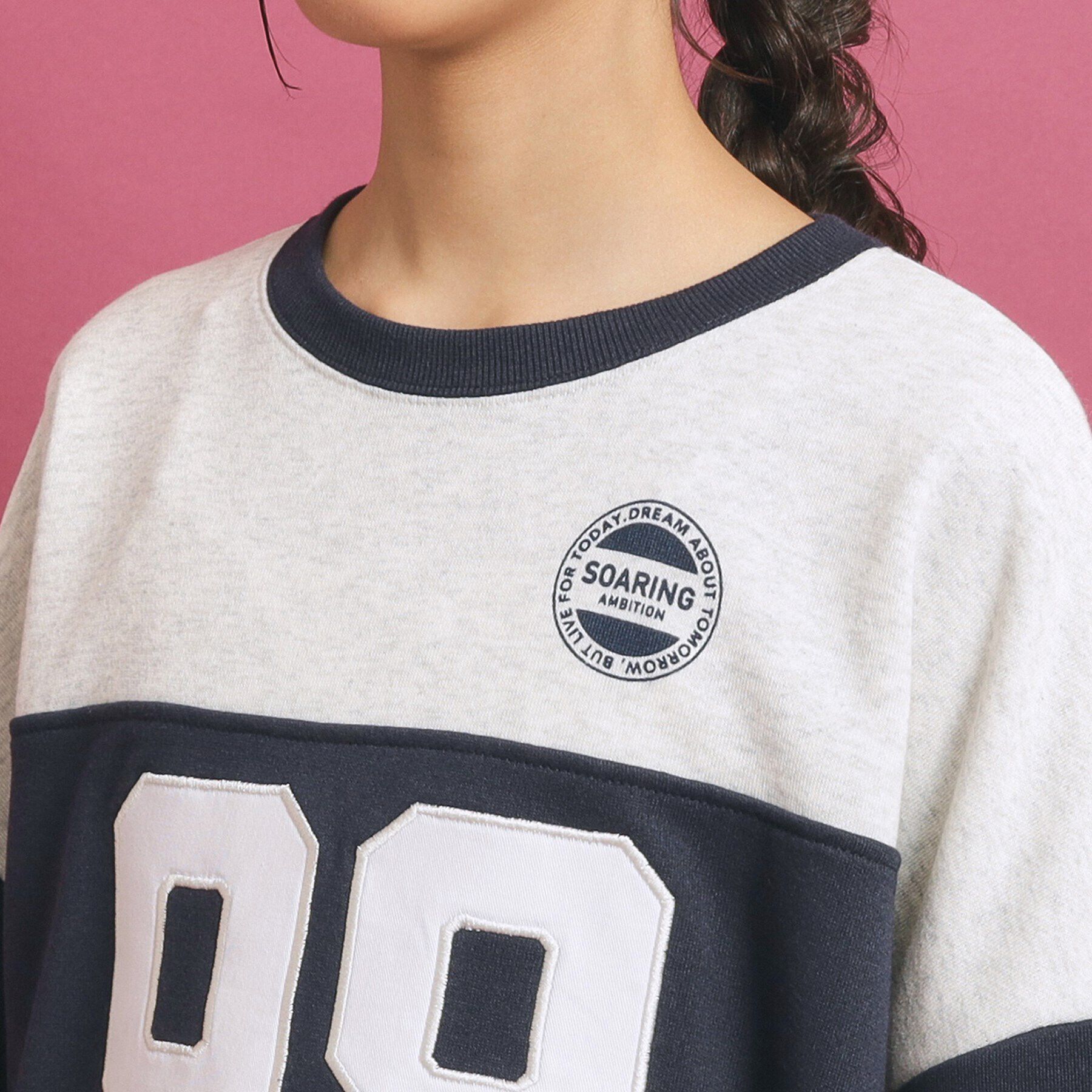 PINK-latte「ナンバリング配色切替プルオーバー」|その他|