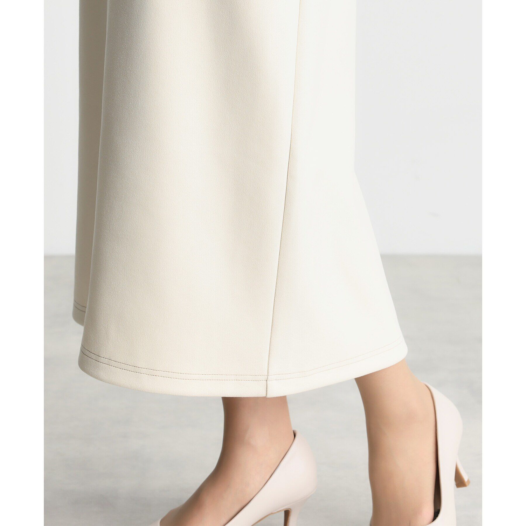 THE SHOP TK「【ONOFF活躍/セレモニー/通勤】レザー調タイトスカート/洗える」|スカート|