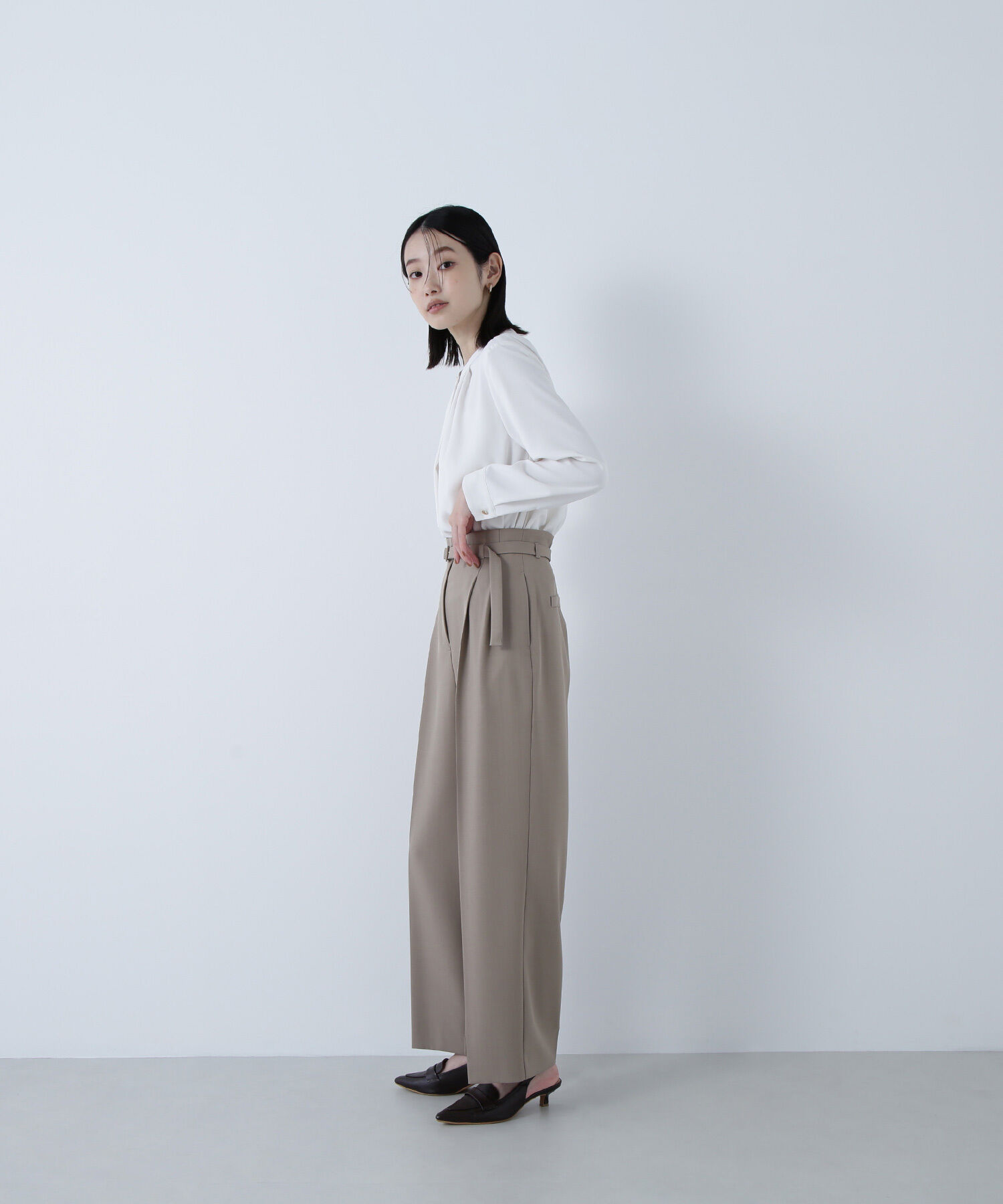  「くびれ仕込みベルテッドパンツ」|その他|