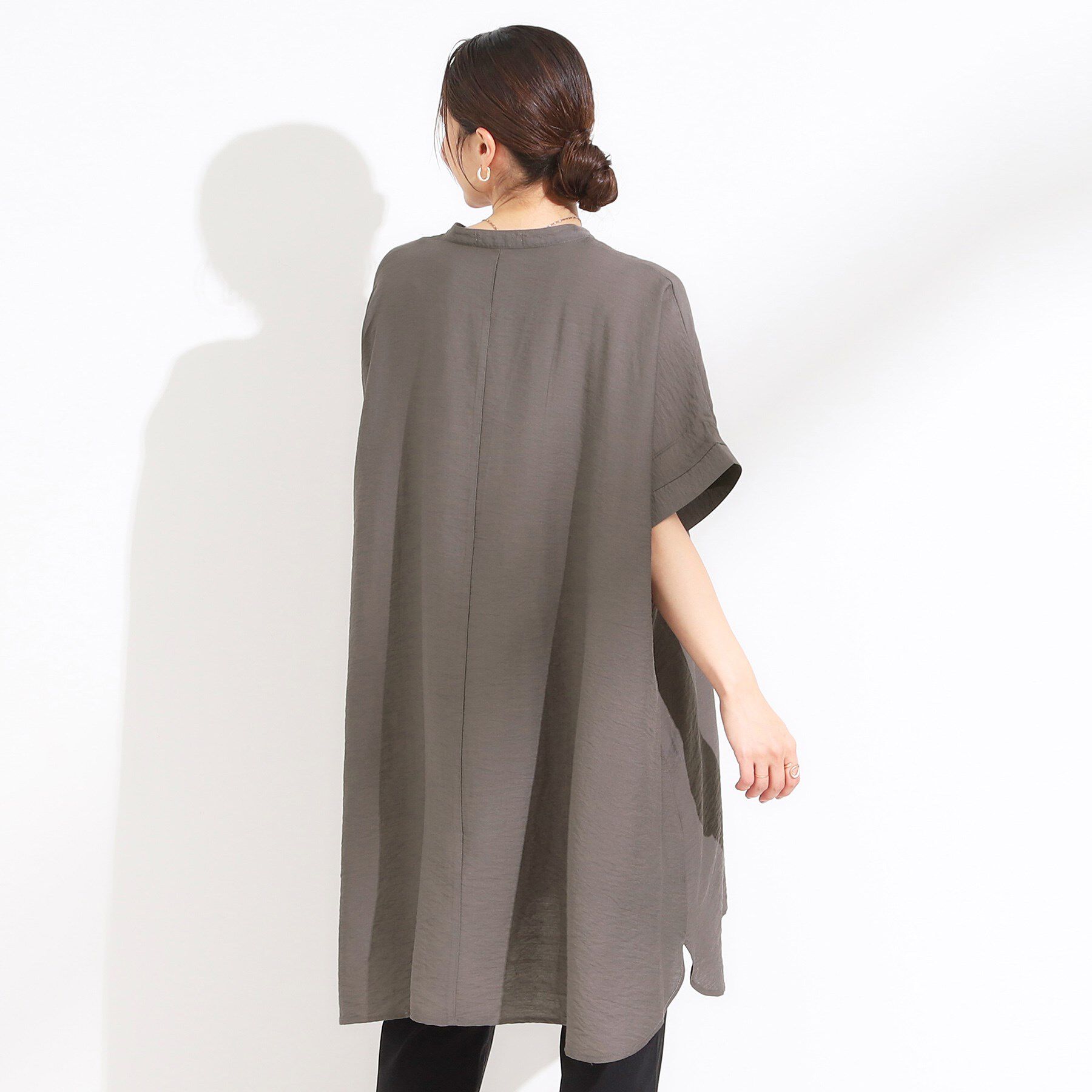 SHOO･LA･RUE「【S-LL/ひんやり】涼しく楽に体型カバー　ゆったりスキッパー半袖チュニック」|チュニック|