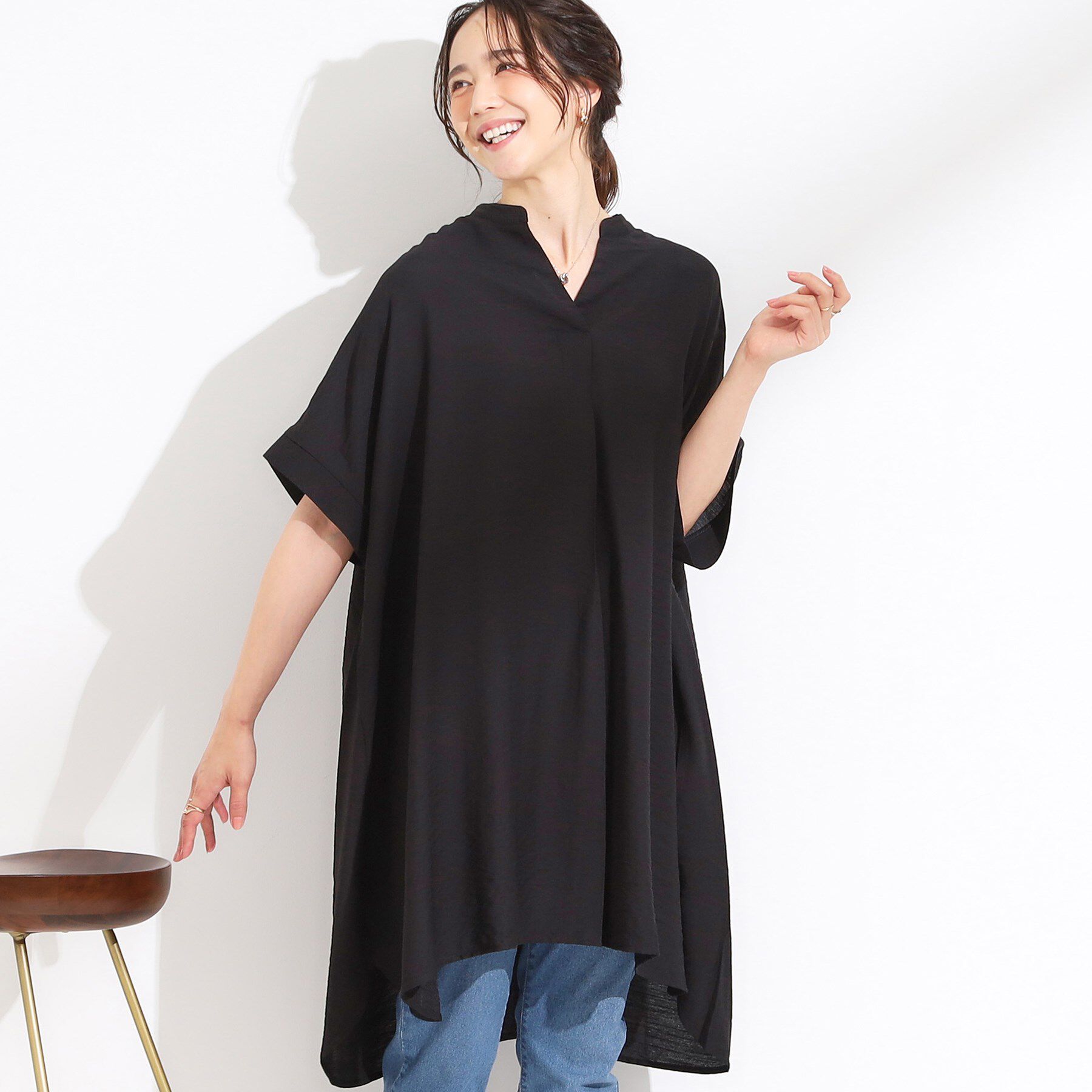 SHOO･LA･RUE「【S-LL/ひんやり】涼しく楽に体型カバー　ゆったりスキッパー半袖チュニック」|チュニック|ブラック(019)