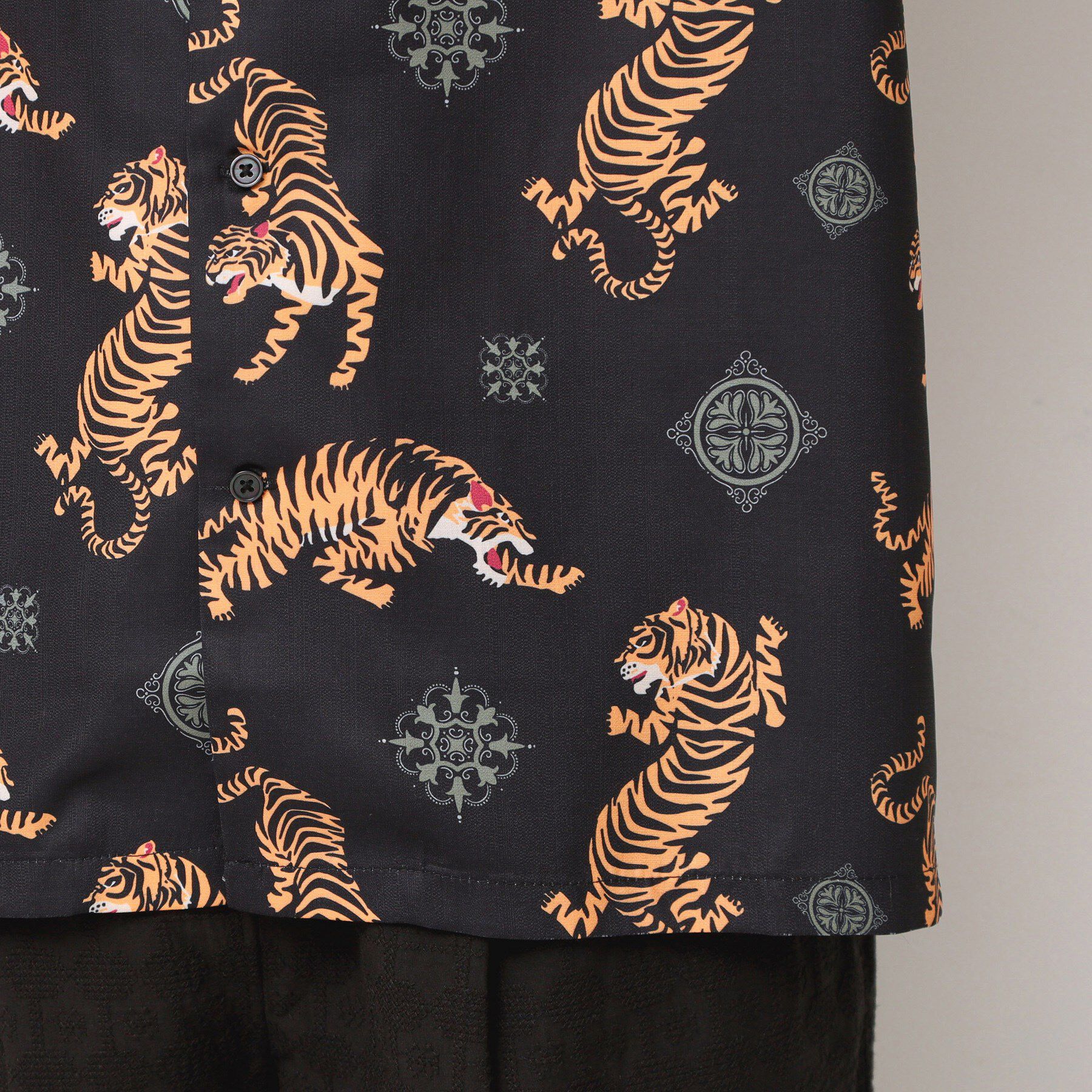 Dessin「【洗える】タイガープリントシャツ」|シャツ・ブラウス|