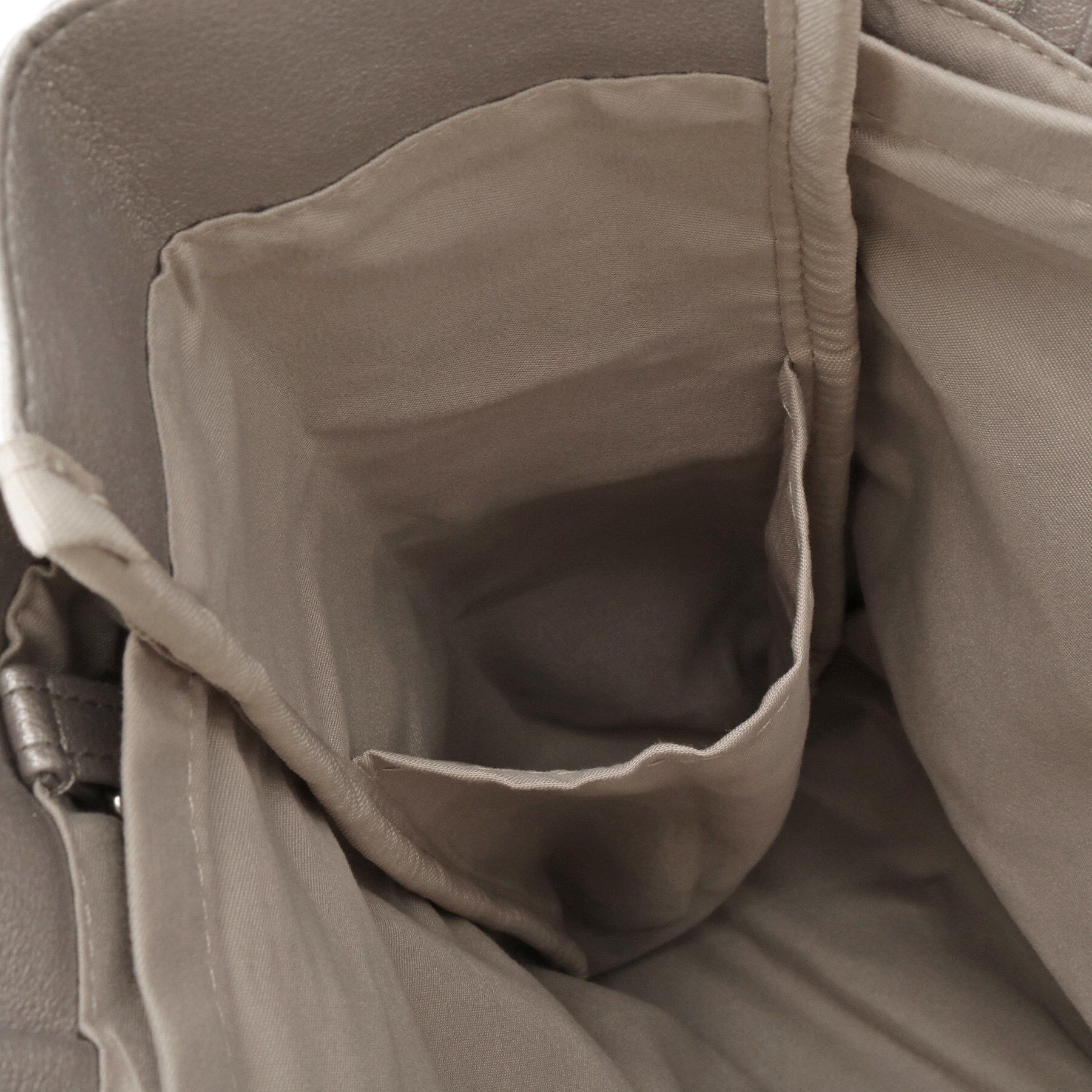 ITS&rsquo;DEMO「【A4対応／8色】収納上手になれるトート」|トートバッグ|