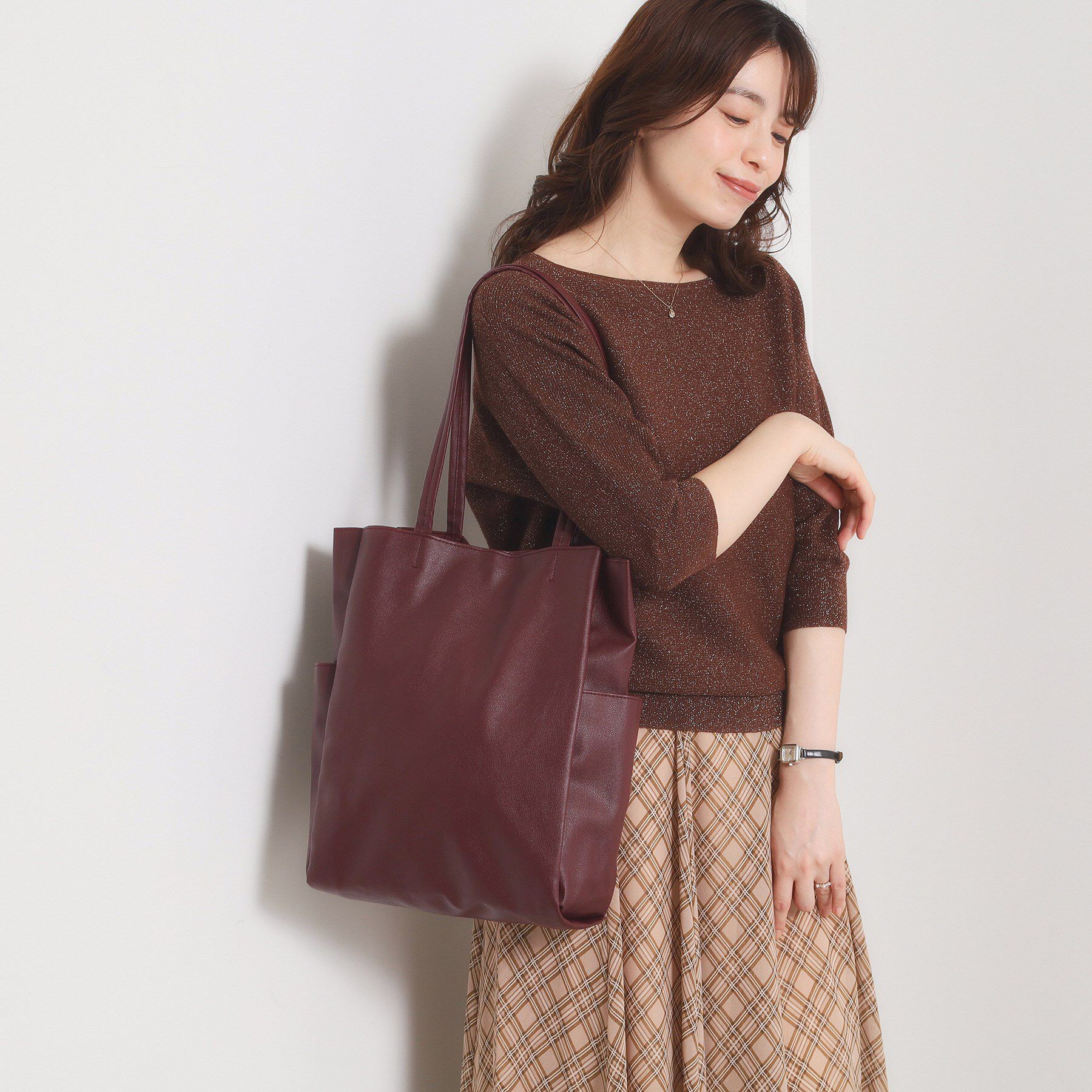 ITS&rsquo;DEMO「【A4対応／8色】収納上手になれるトート」|トートバッグ|