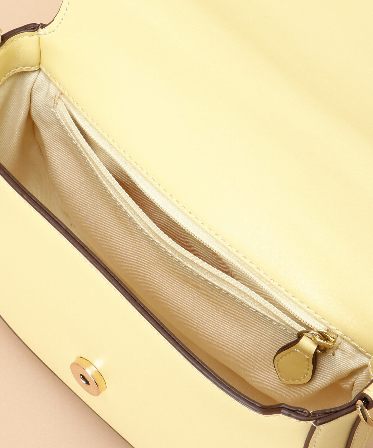 Samantha Thavasa「フラワーカット ショルダーバッグ」|ショルダー・メッセンジャー|