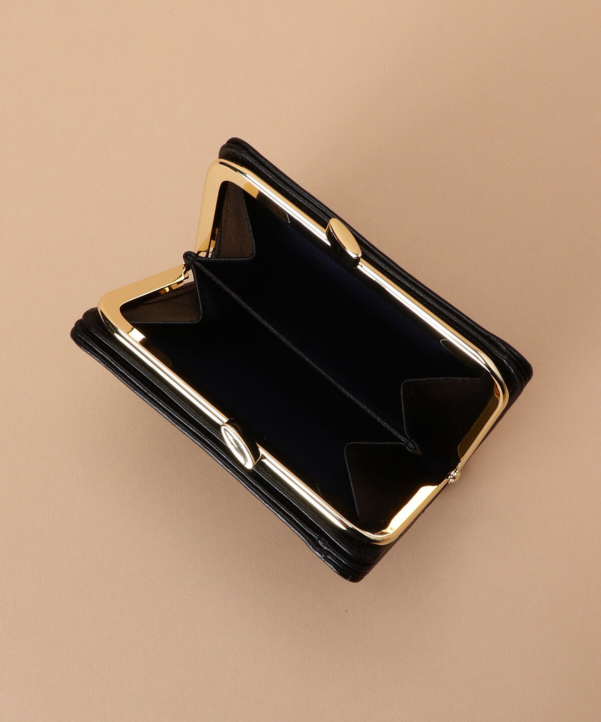 Samantha Thavasa「ソフトレザー 口金折財布」|財布|