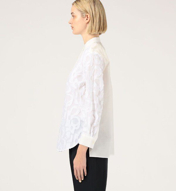 TOMORROWLAND collection「カットジオメトリー タックドブザムエンブロイダリーブラウス」|シャツ・ブラウス|