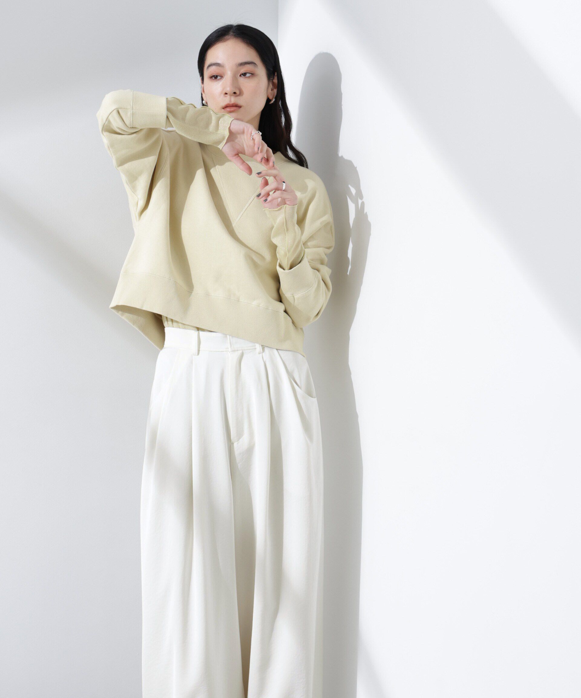 nano･universe「ダルサテンカーブタックパンツ」|チノ|