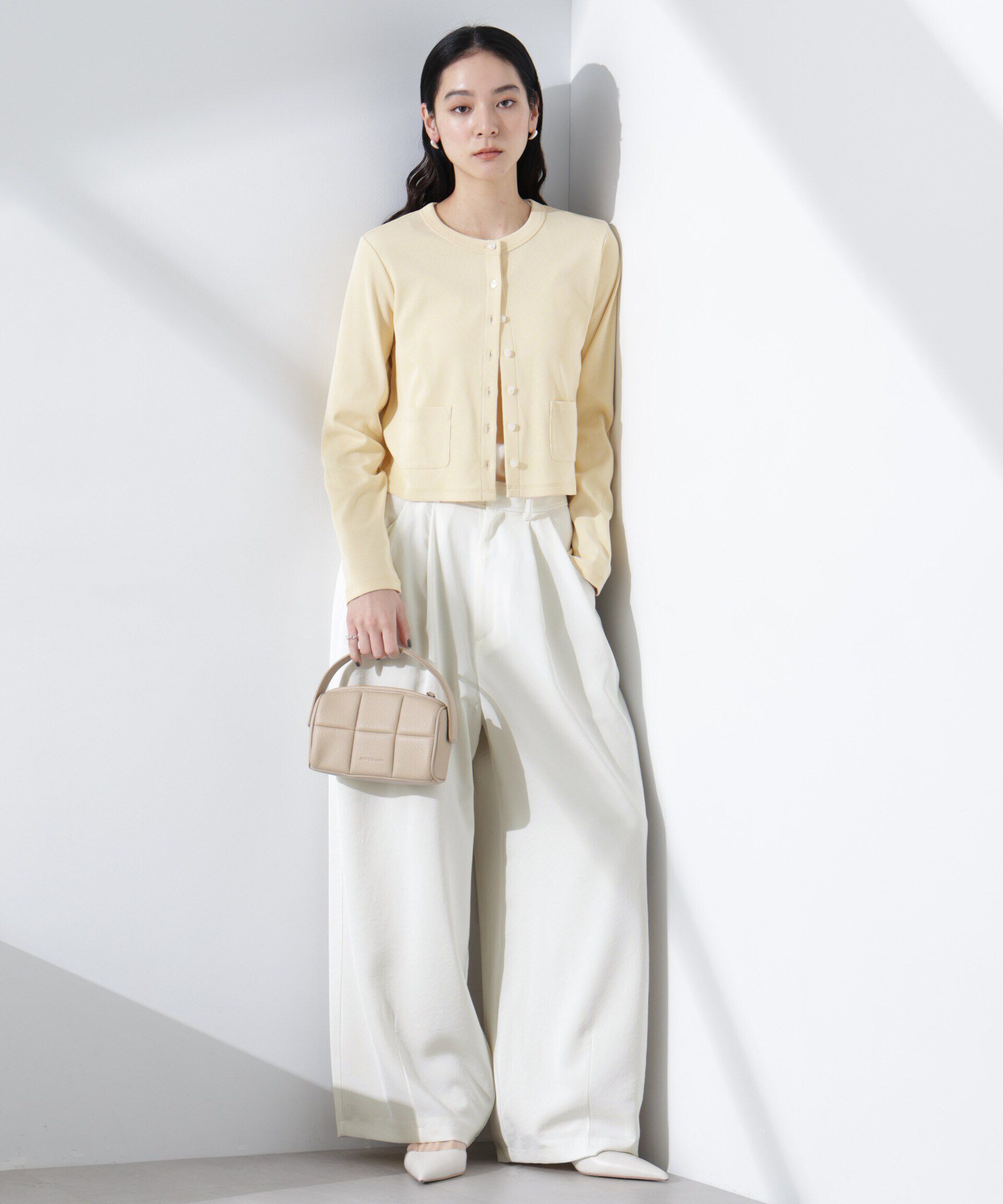 nano･universe「ダルサテンカーブタックパンツ」|チノ|