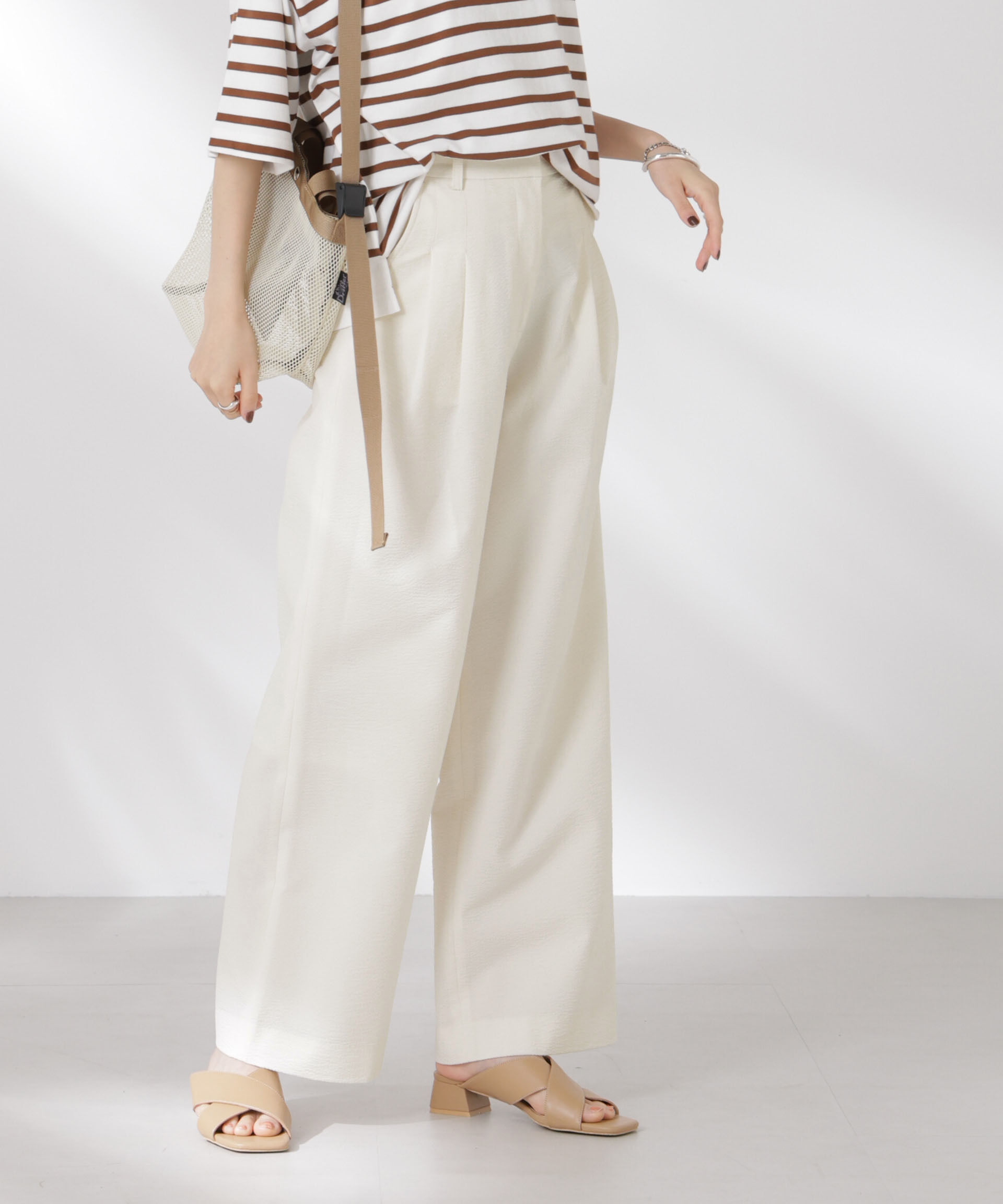 nano･universe「サッカータックワイドパンツ(セットアップ可)」|チノ|