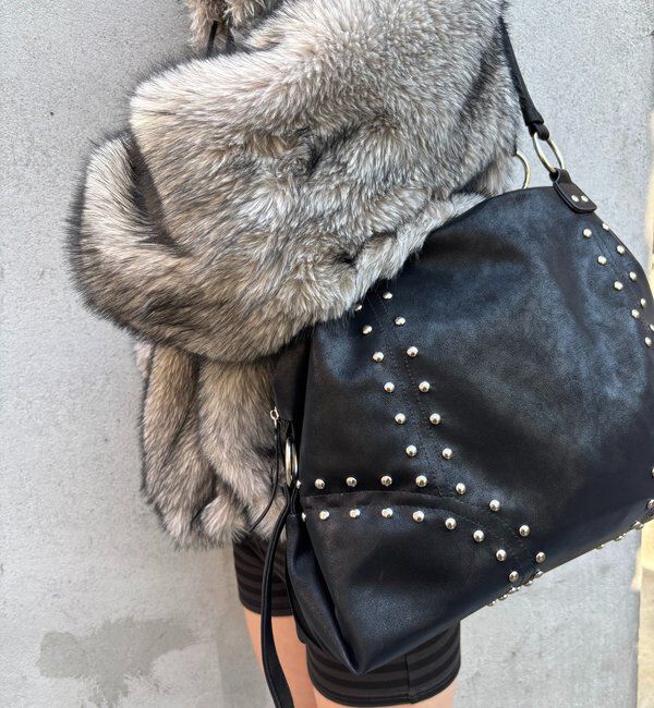  「【WEB限定】STUDDED FAUX LEATHER BOSTON BAG」|ボストンバッグ|