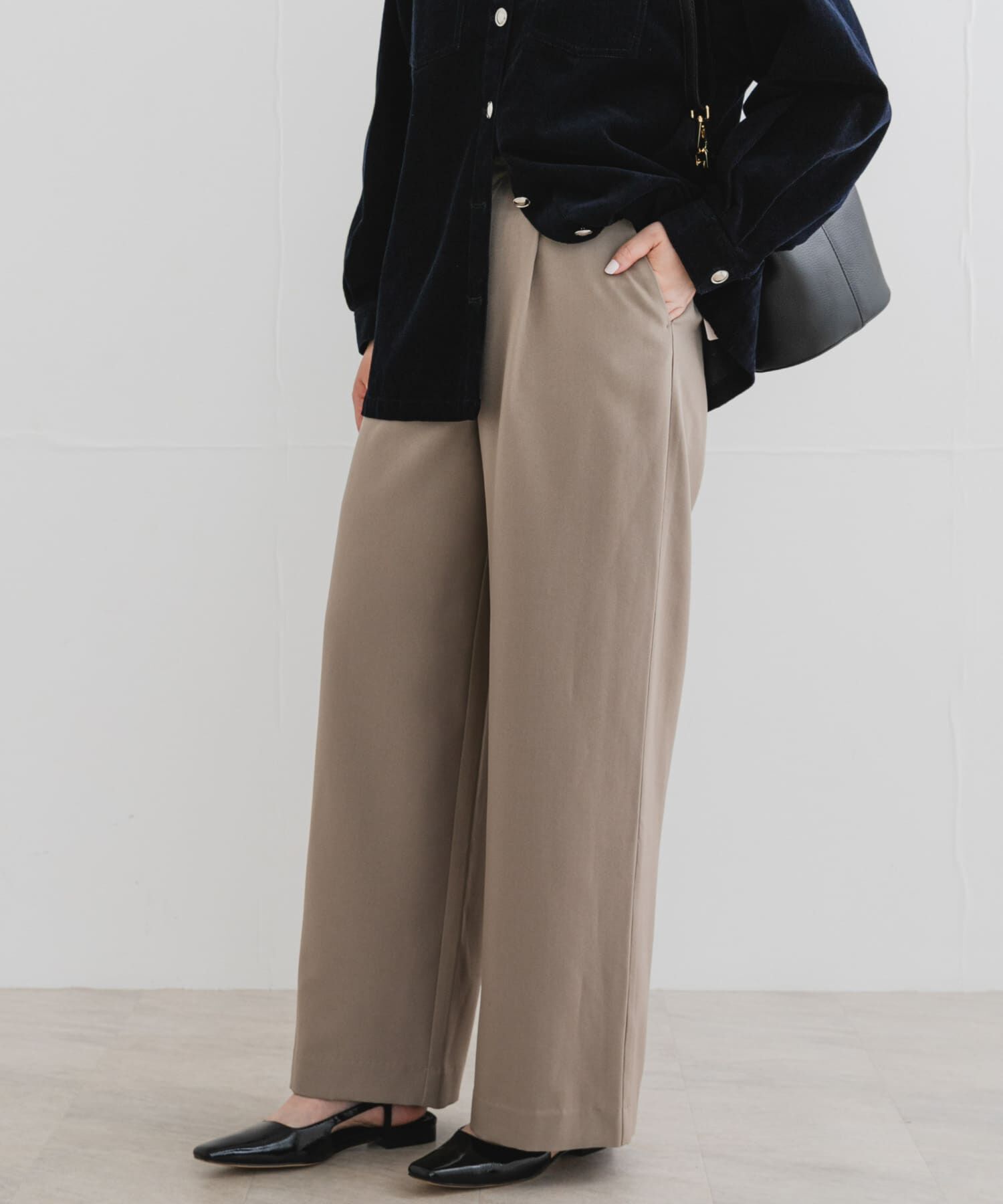 URBAN RESEARCH ROSSO「『UR TECH SMOOTHLUXE』F by ROSSO　タックワイドパンツ」|その他|ベージュ