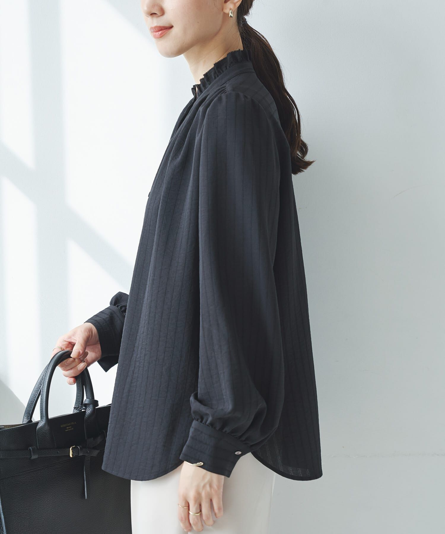 URBAN RESEARCH「ドビーストライプフリルブラウス」|シャツ・ブラウス|