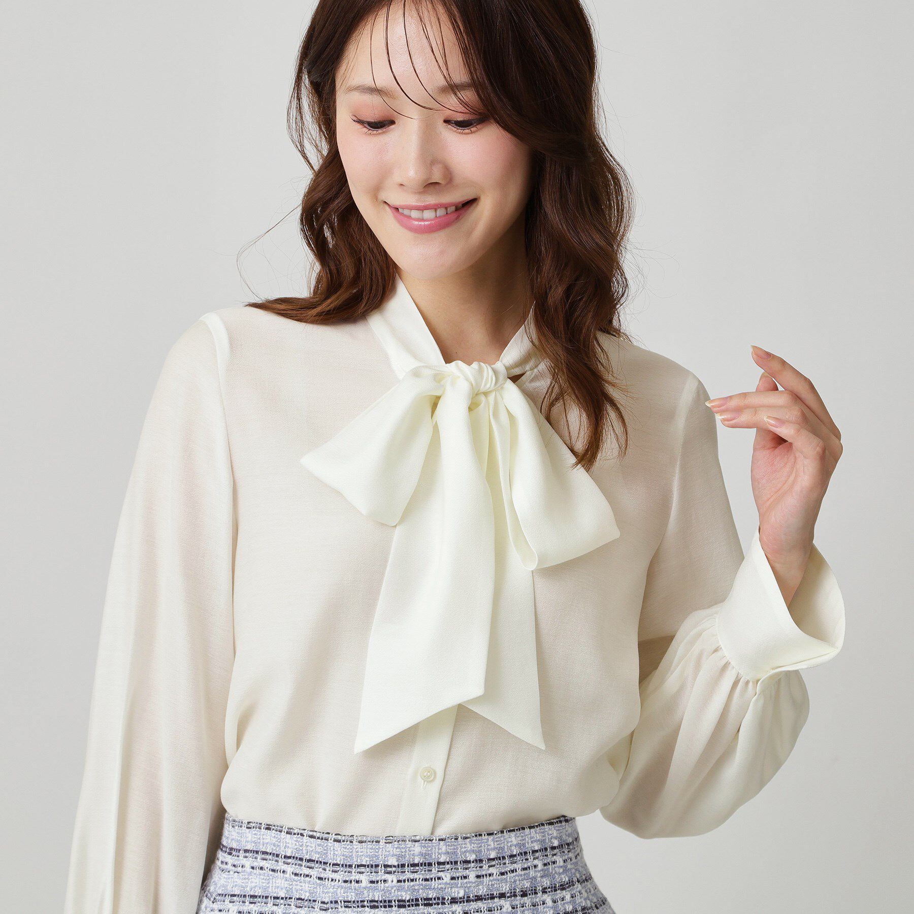 COUP DE CHANCE「【手洗い可／日本製】シアーリボンブラウス」|シャツ・ブラウス|ホワイト(001)