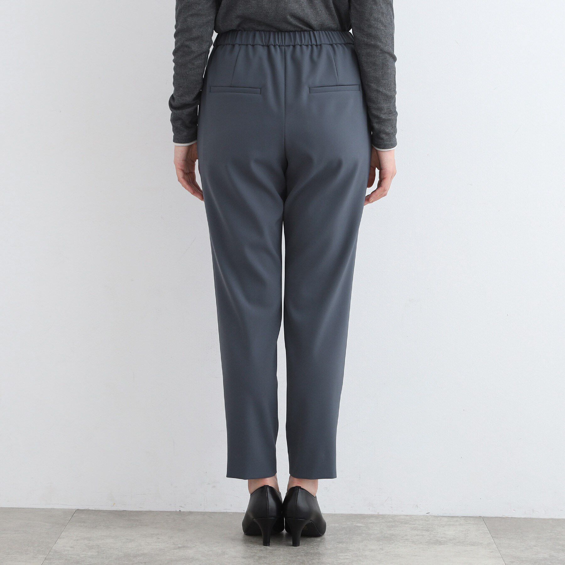 INDIVI「【褒められパンツ／高ストレッチ／ウエストゴム】タックテーパードパンツ」|その他|