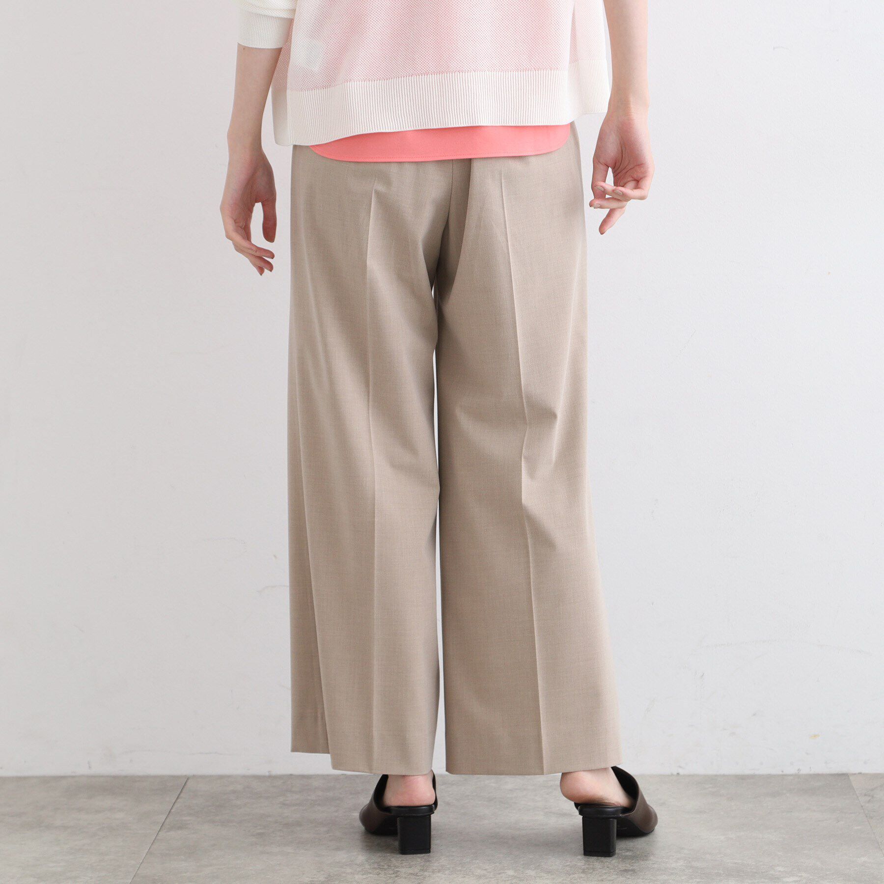 INDIVI「【洗える／ストレッチ】トレンド素材タックワイドパンツ」|その他|