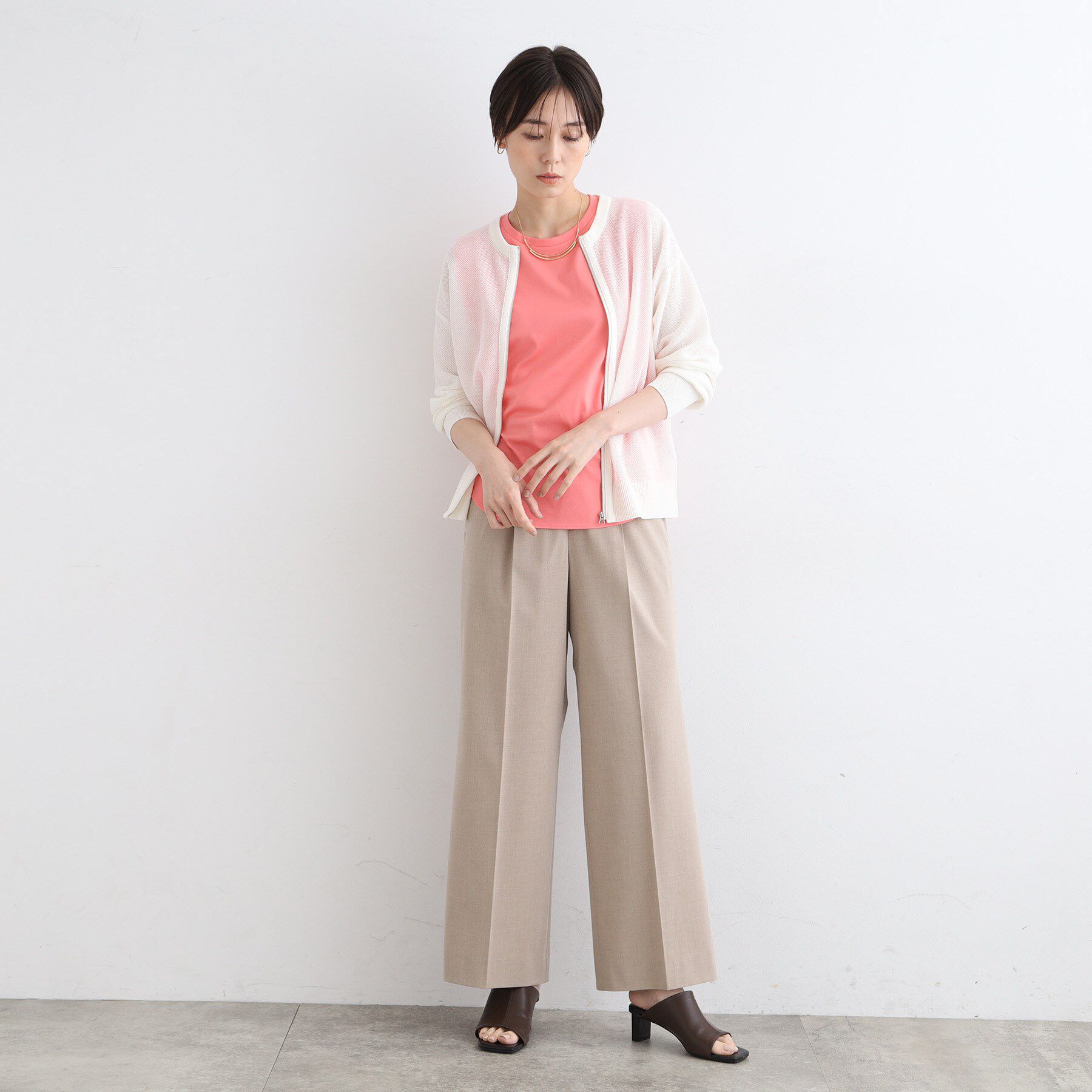 INDIVI「【洗える／ストレッチ】トレンド素材タックワイドパンツ」|その他|