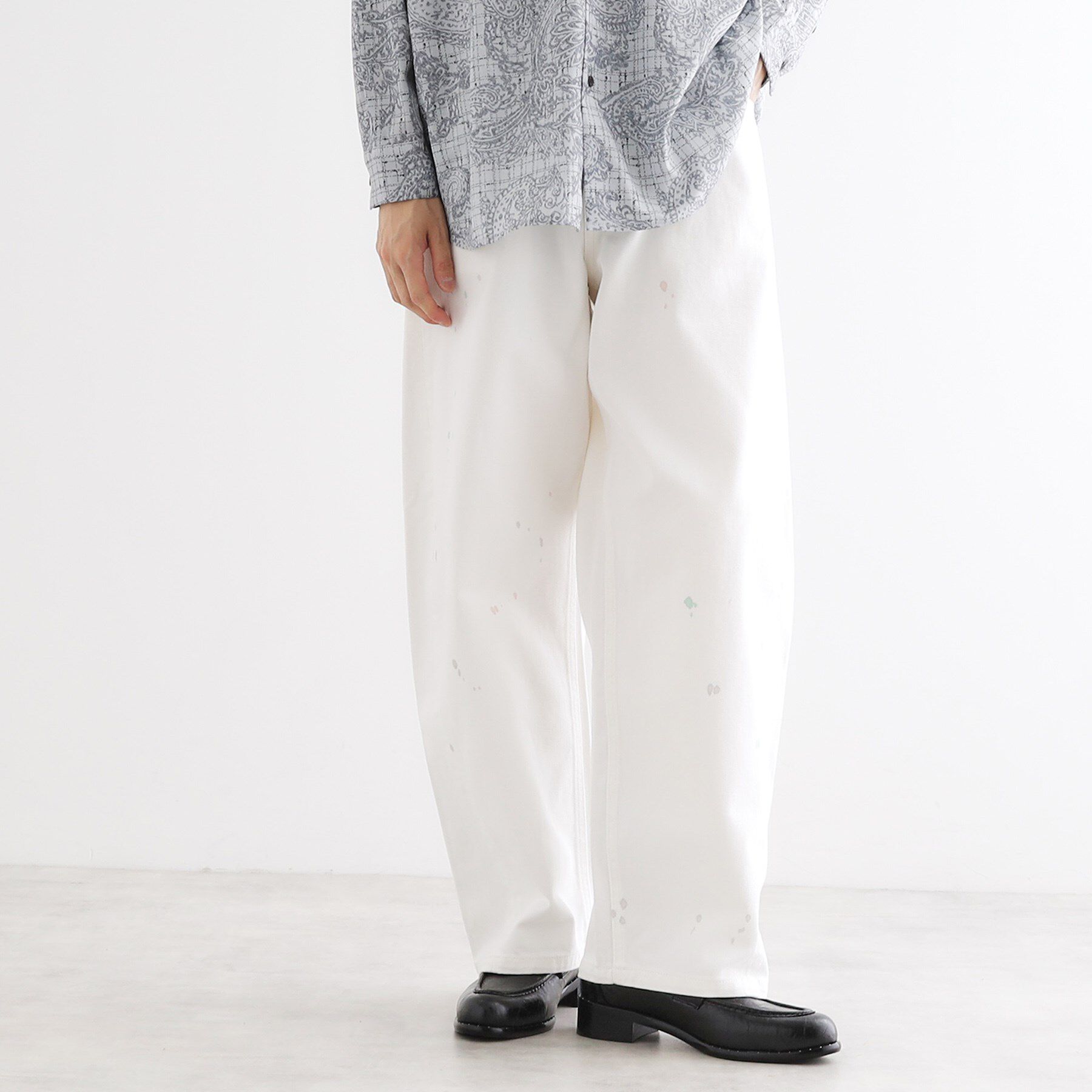 tk.TAKEO KIKUCHI「バレルシルエットパンツ（デニム＆カラーパンツ）」|その他|ホワイト(002)