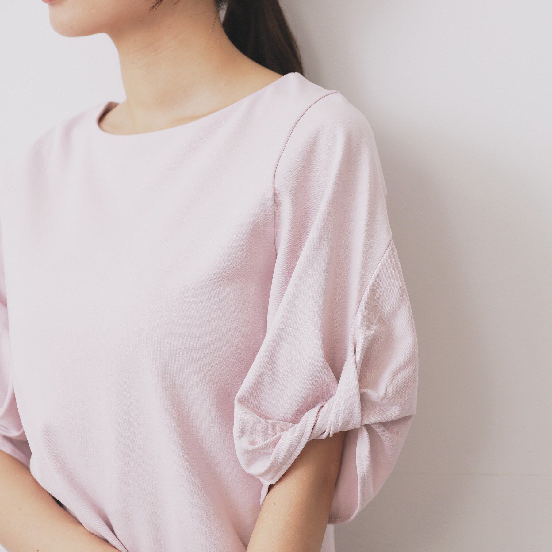 index「パフスリーブツイストタックトップス【洗濯機可/接触冷感/UVケア】」|Tシャツ・カットソー|