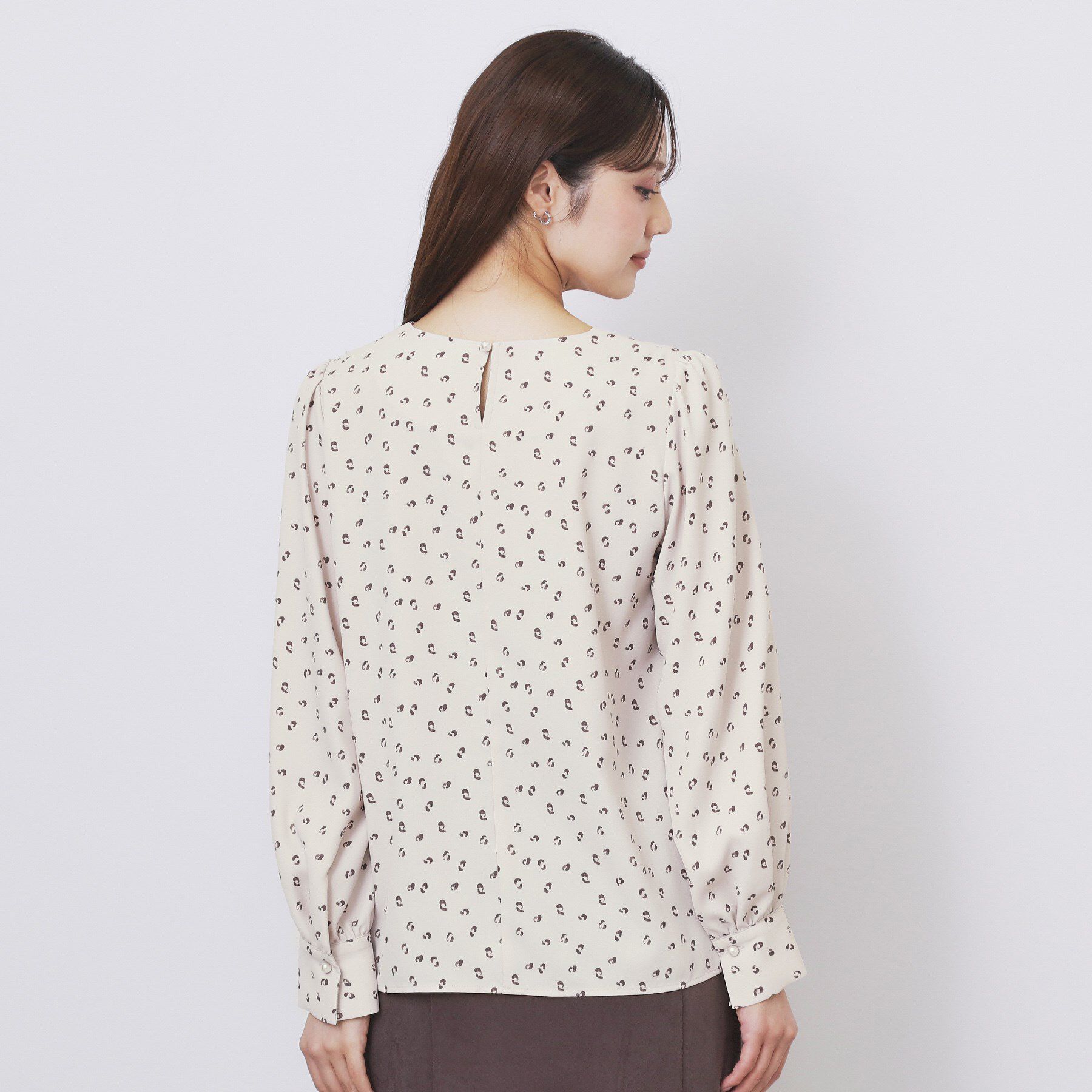 index「Vネックフリルブラウス【洗濯機OK/イージーアイロン】」|シャツ・ブラウス|