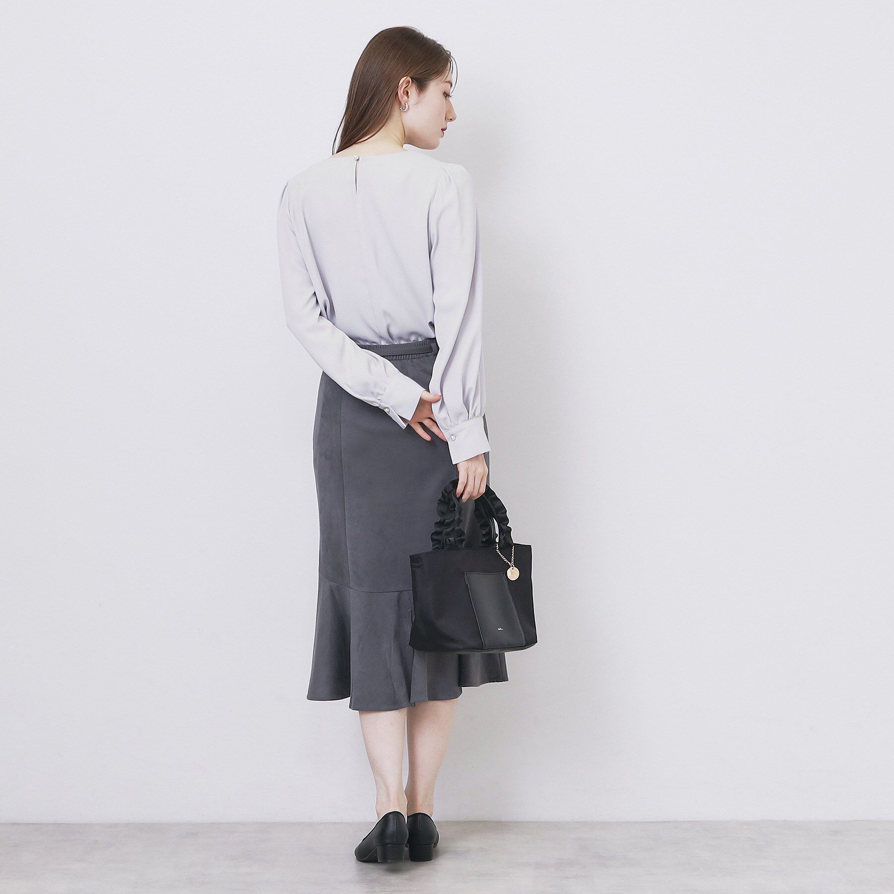 index「Vネックフリルブラウス【洗濯機OK/イージーアイロン】」|シャツ・ブラウス|