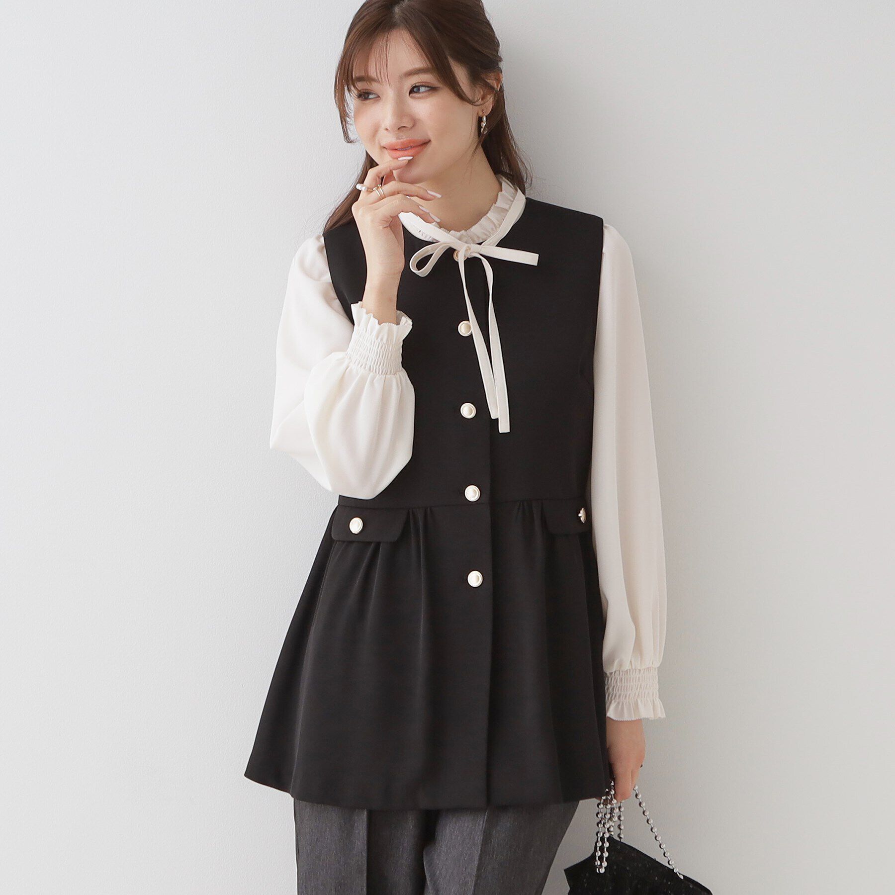 Couture broach「【大人フェミニン・体型カバー】ペプラムジレ」|ベスト・ジレ|ﾌﾞﾗｯｸ(019)