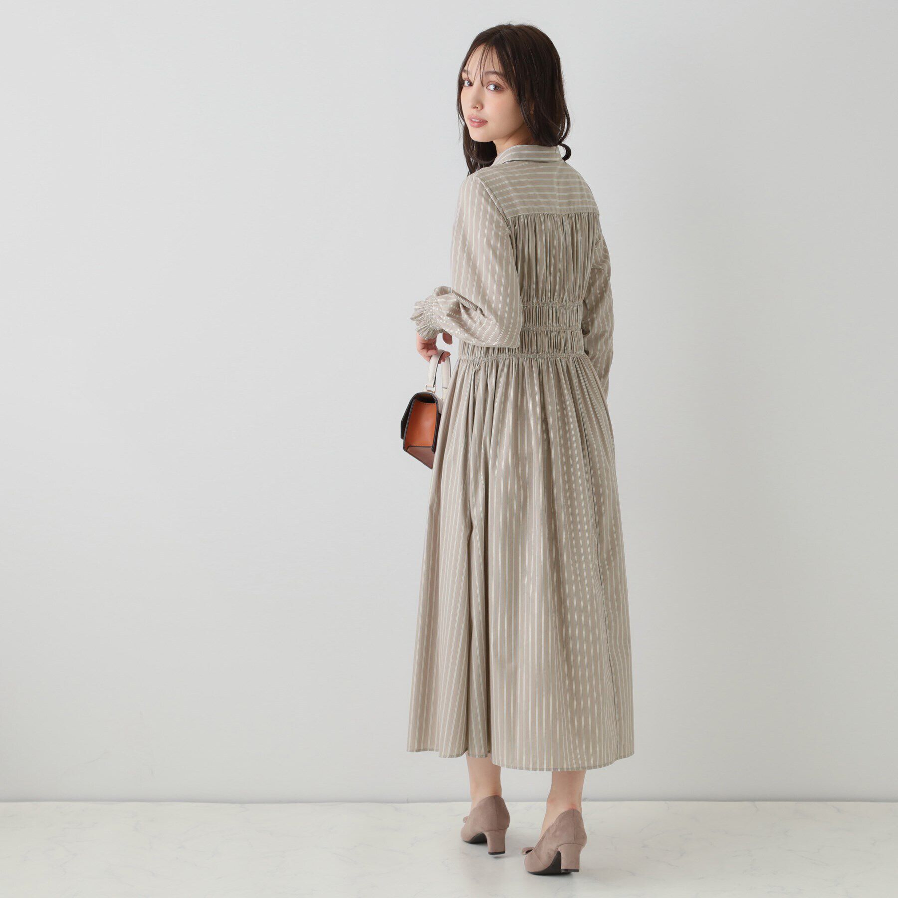 Couture broach「シャーリングシャツワンピース」|ワンピース|