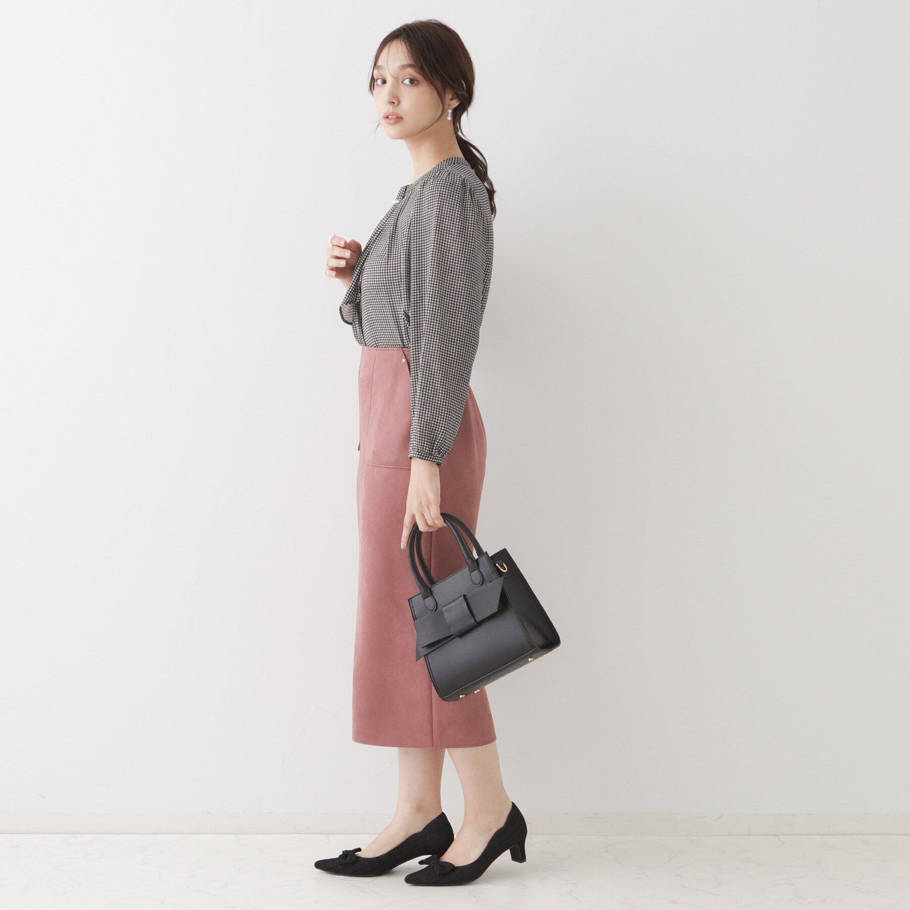 Couture broach「【一枚でキマる・華やかブラウス】チェックプリントタイブラウス」|シャツ・ブラウス|