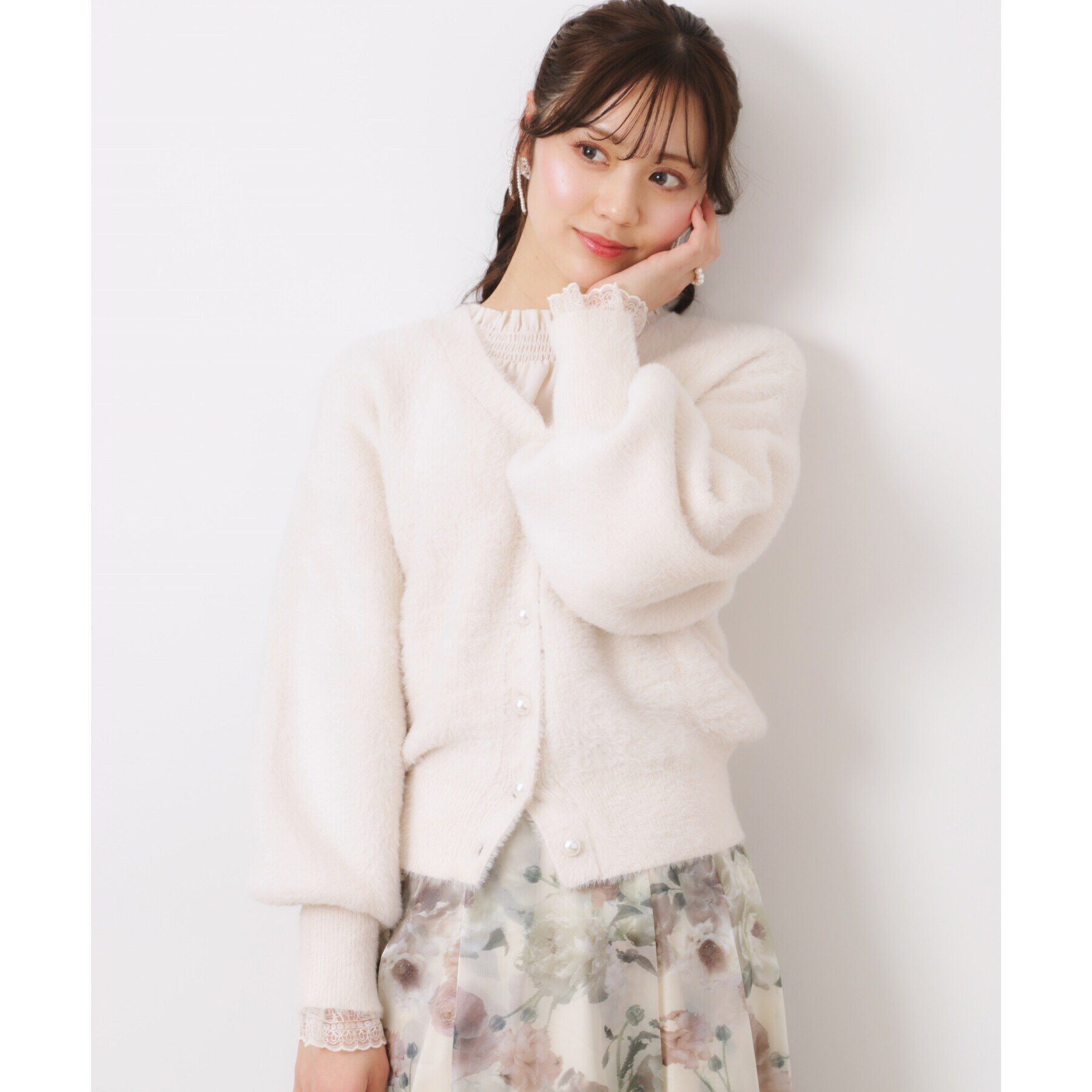 Couture broach「【春めく・ふわふわ】短毛フェザーカーディトップス」|カーディガン|