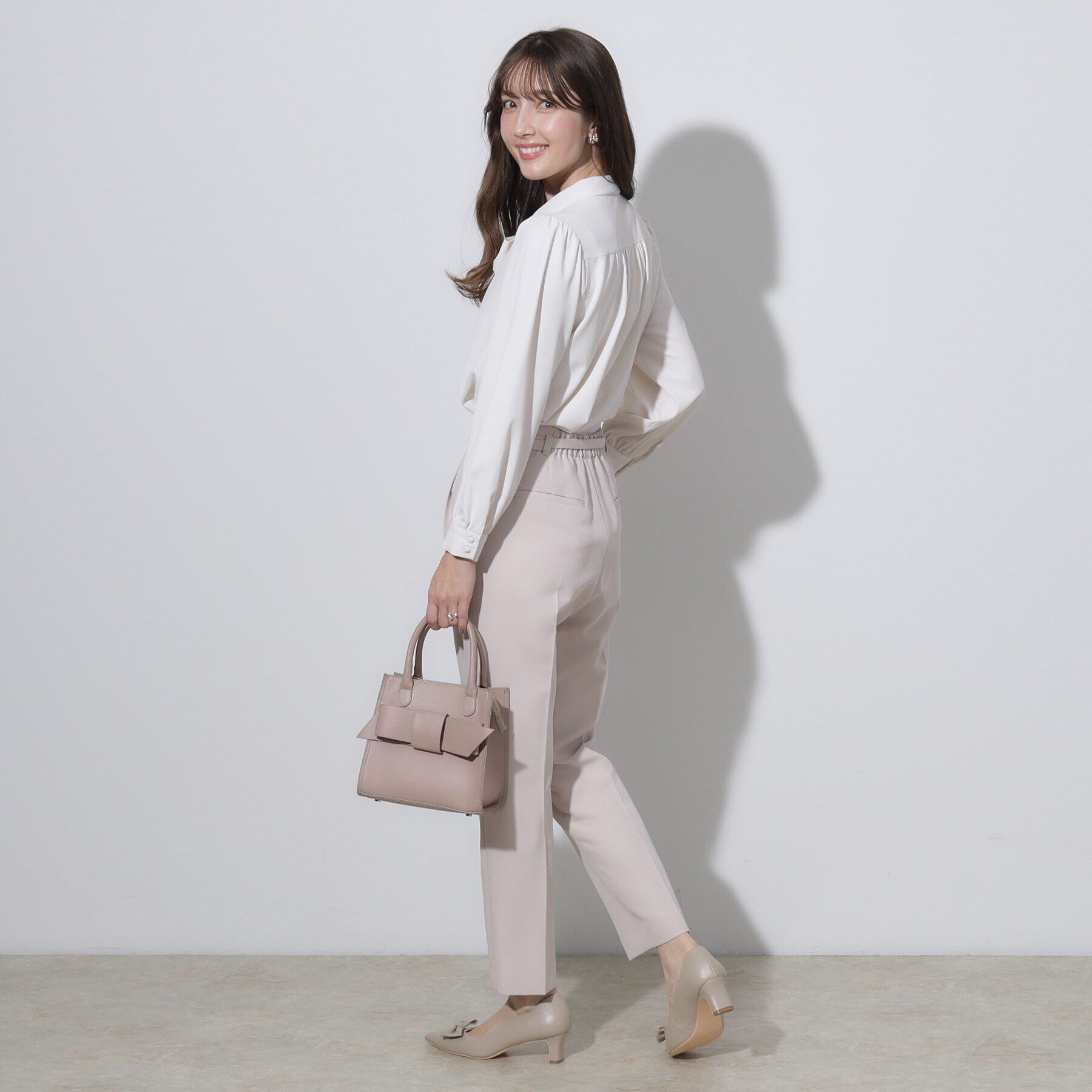 Couture broach「【セレモニーシーン/お仕事にも】リボンタイチュニックブラウス」|シャツ・ブラウス|