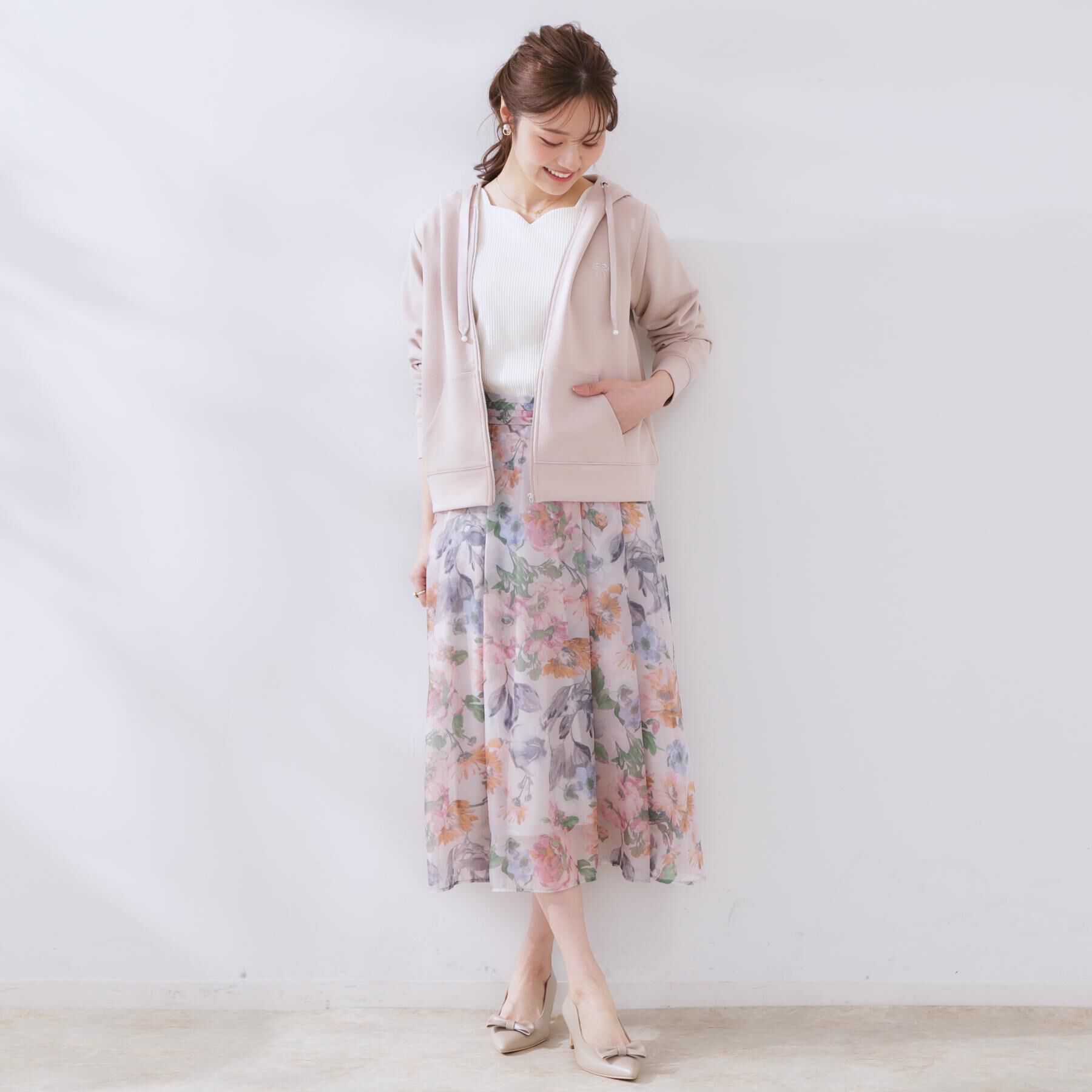 Couture broach「【大人可愛い・きれいめ】リボン刺繍ダンボールZIPフーディ」|パーカー|