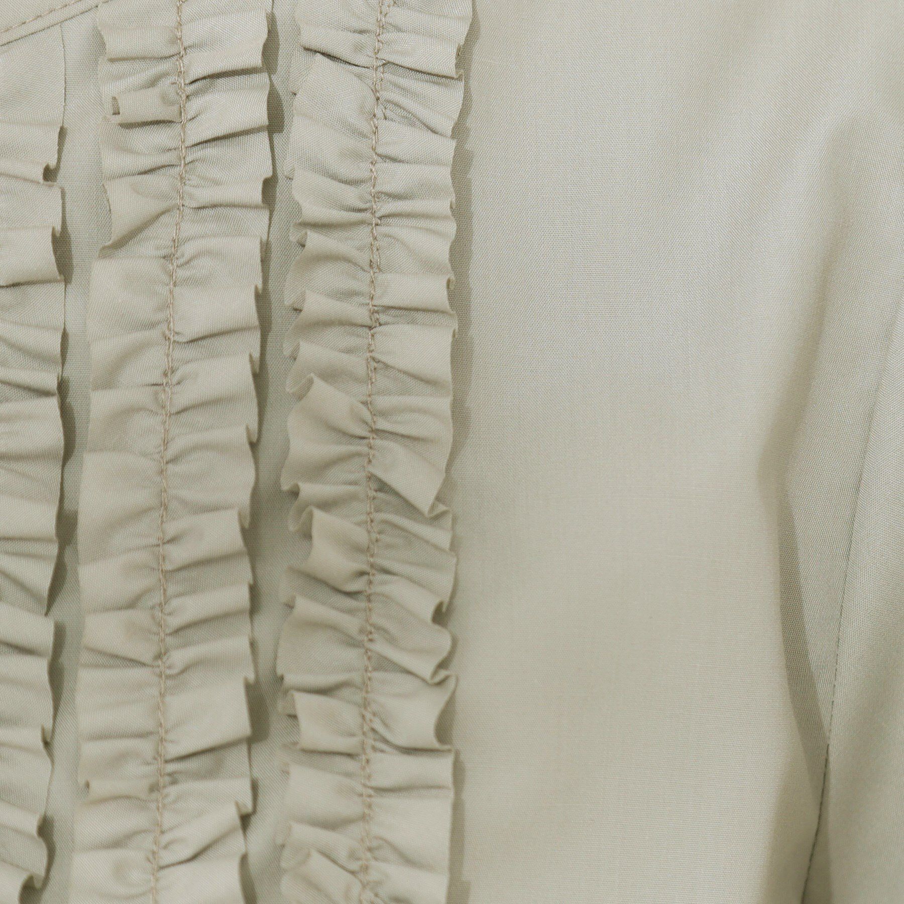 Couture broach「【大人フェミニン・華奢見え・通勤】フロントフリルシャツ」|シャツ・ブラウス|