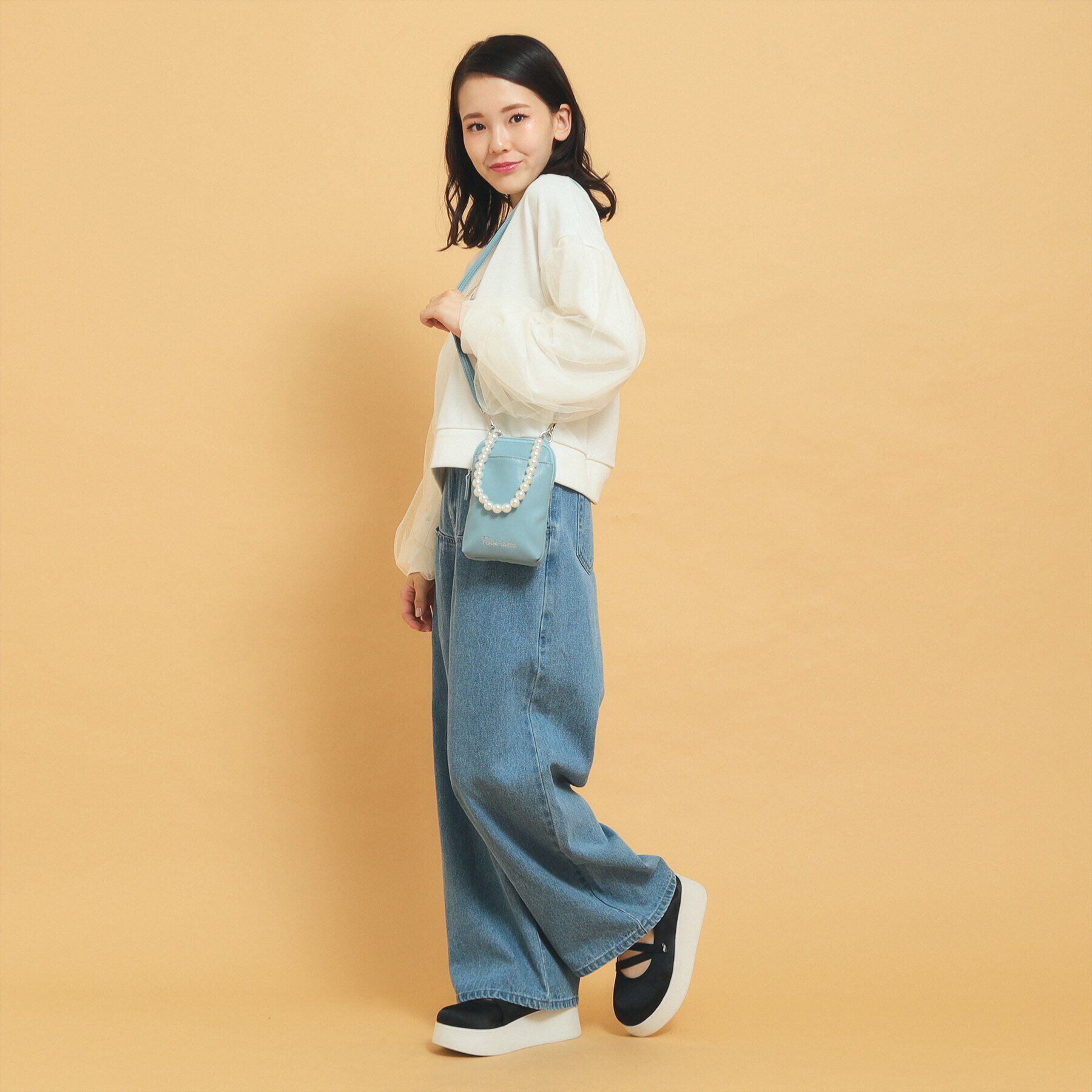 PINK-latte「チャーム付き縦型ショルダー」|ショルダー・メッセンジャー|