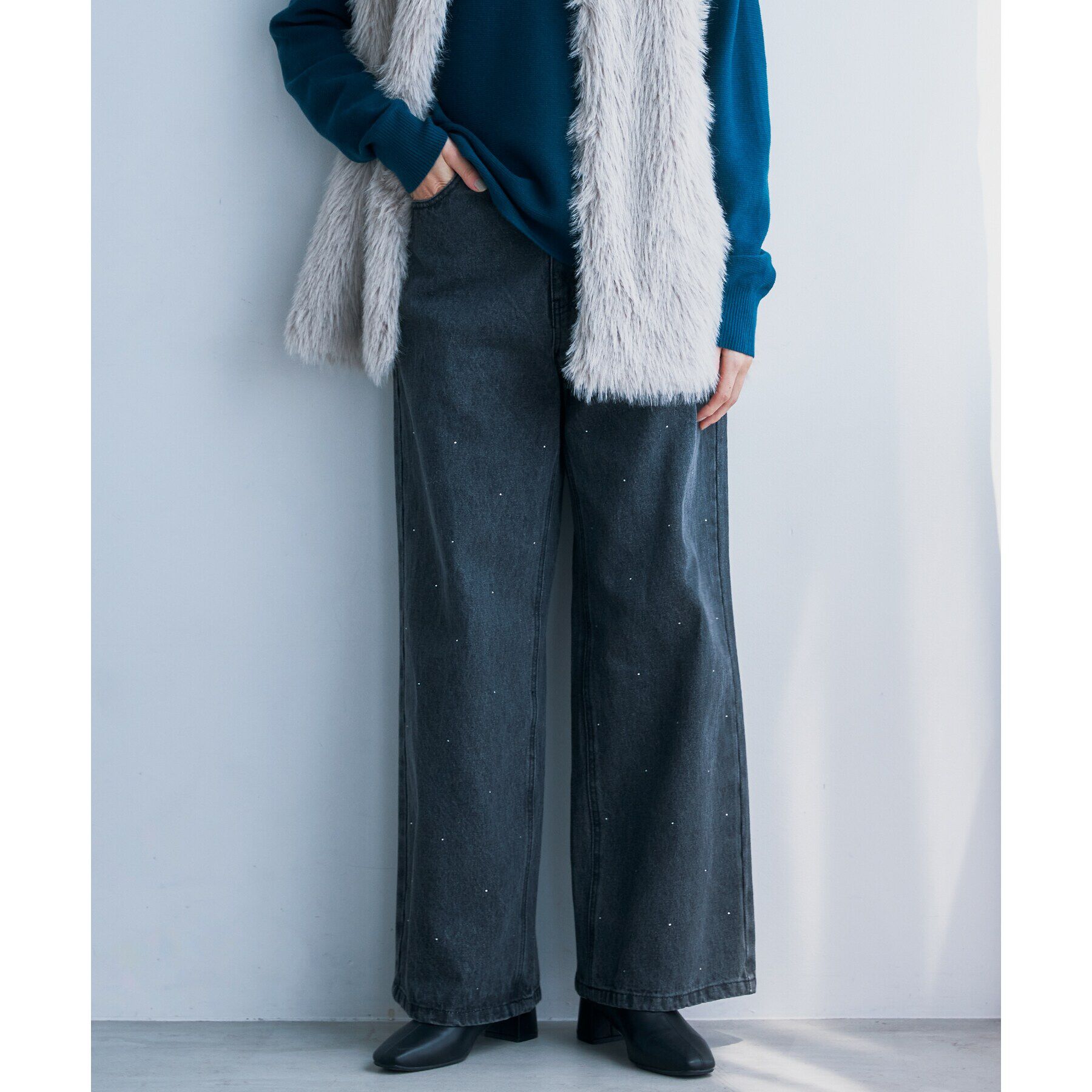 THE SHOP TK「【＠BAILA掲載】クリスタル＆箔プリントワイドデニムパンツ」|デニム|