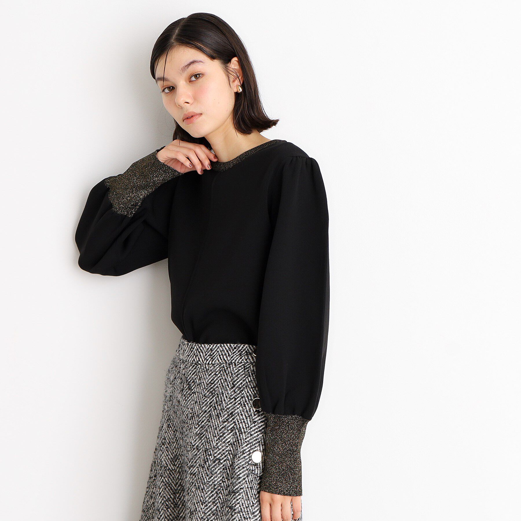 THE SHOP TK「袖ボリューム&times;ラメリブ配色ニット【洗える】」|ニット・セーター|ブラック(019)
