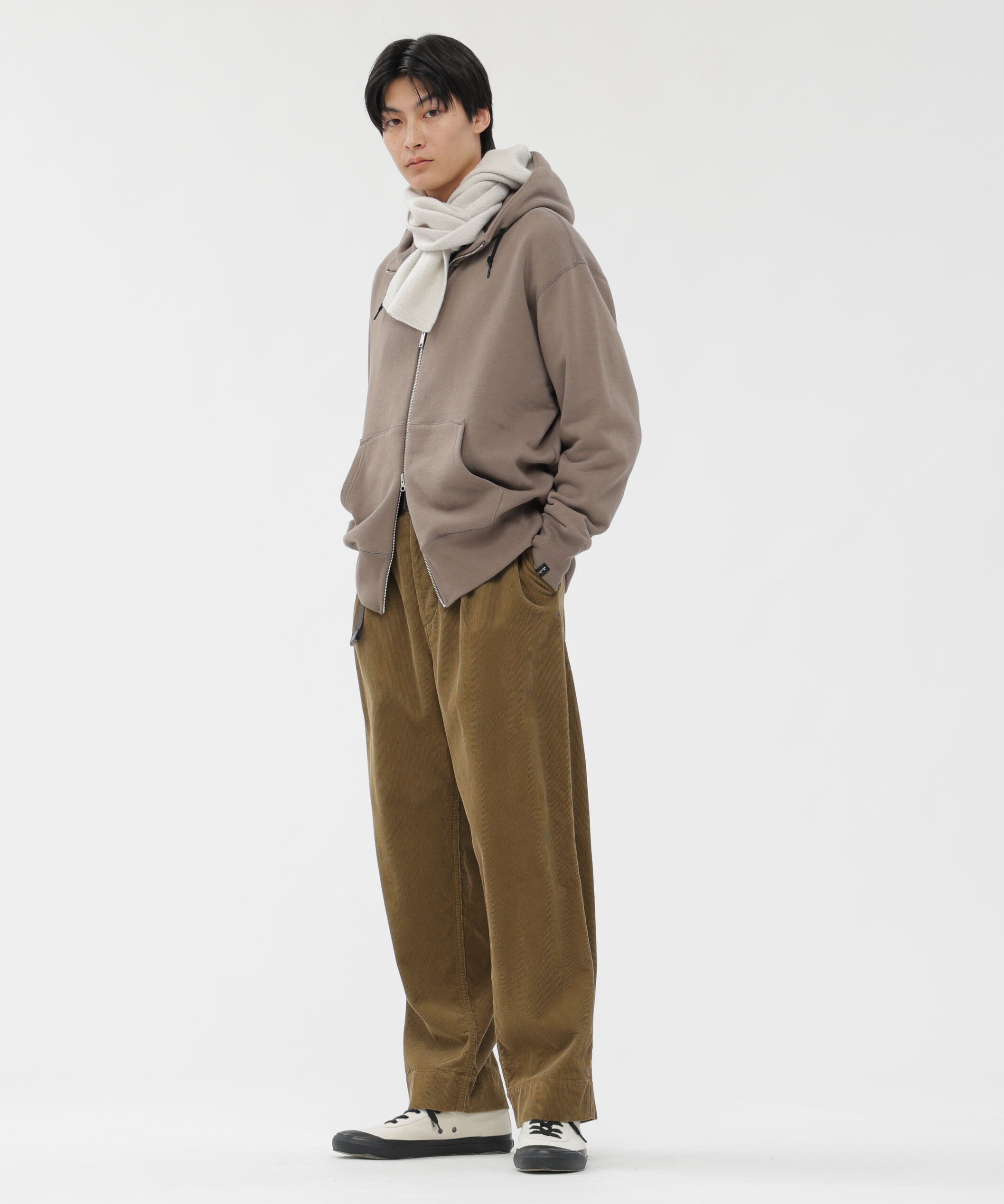 MHL.「FELTED DRY WOOL」|バンダナ・スカーフ|