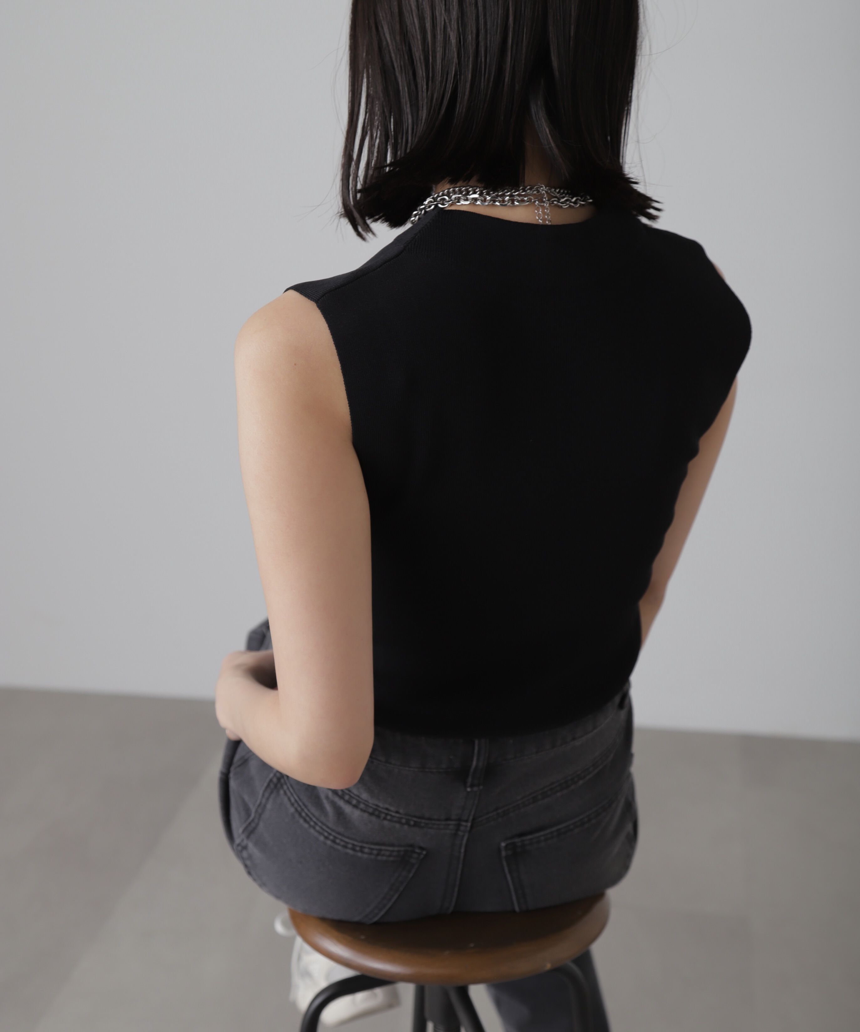  「［洗える］マシンウォッシャブル総針ボトルネックノースリーブニット」|ニット・セーター|