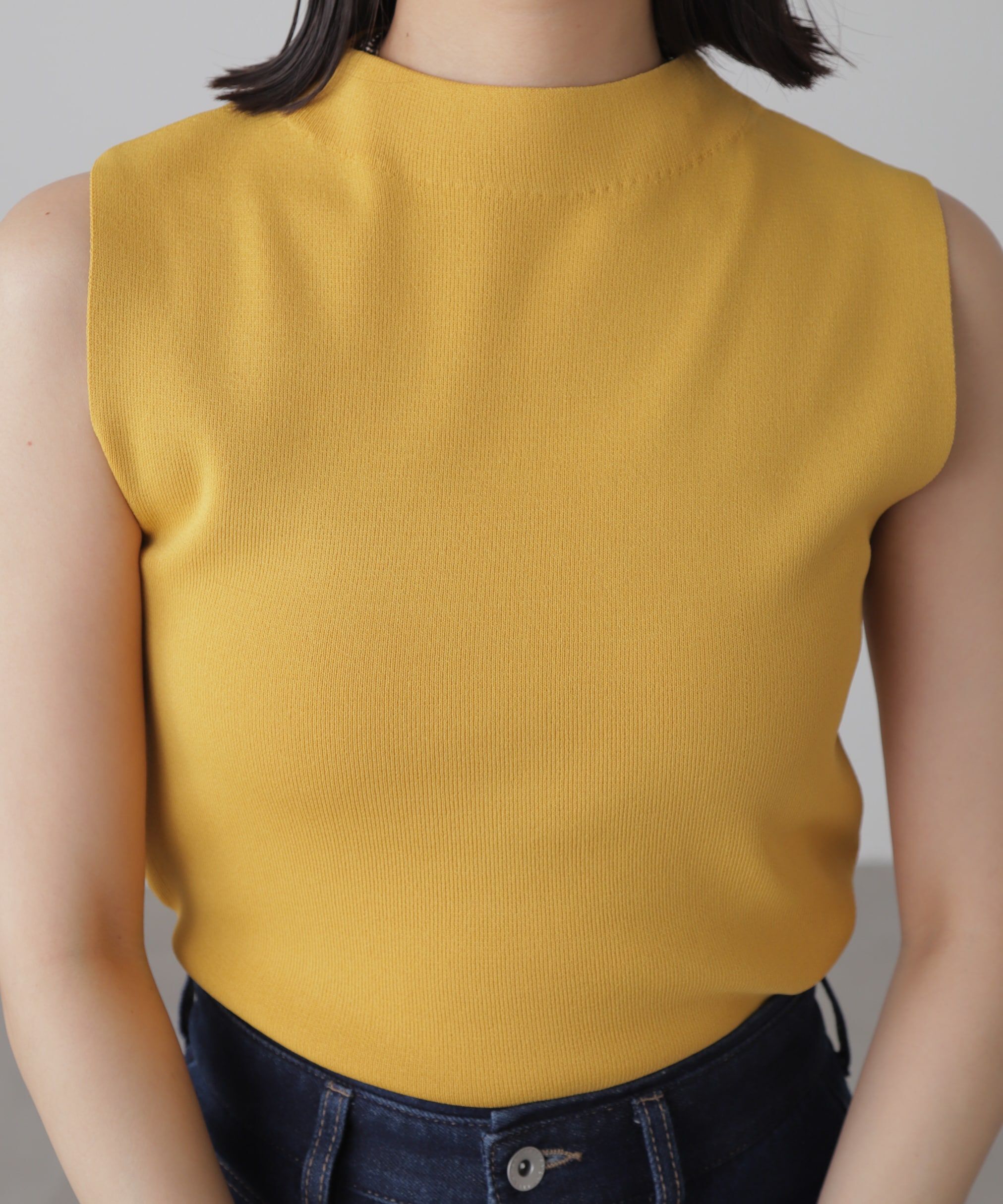  「［洗える］マシンウォッシャブル総針ボトルネックノースリーブニット」|ニット・セーター|