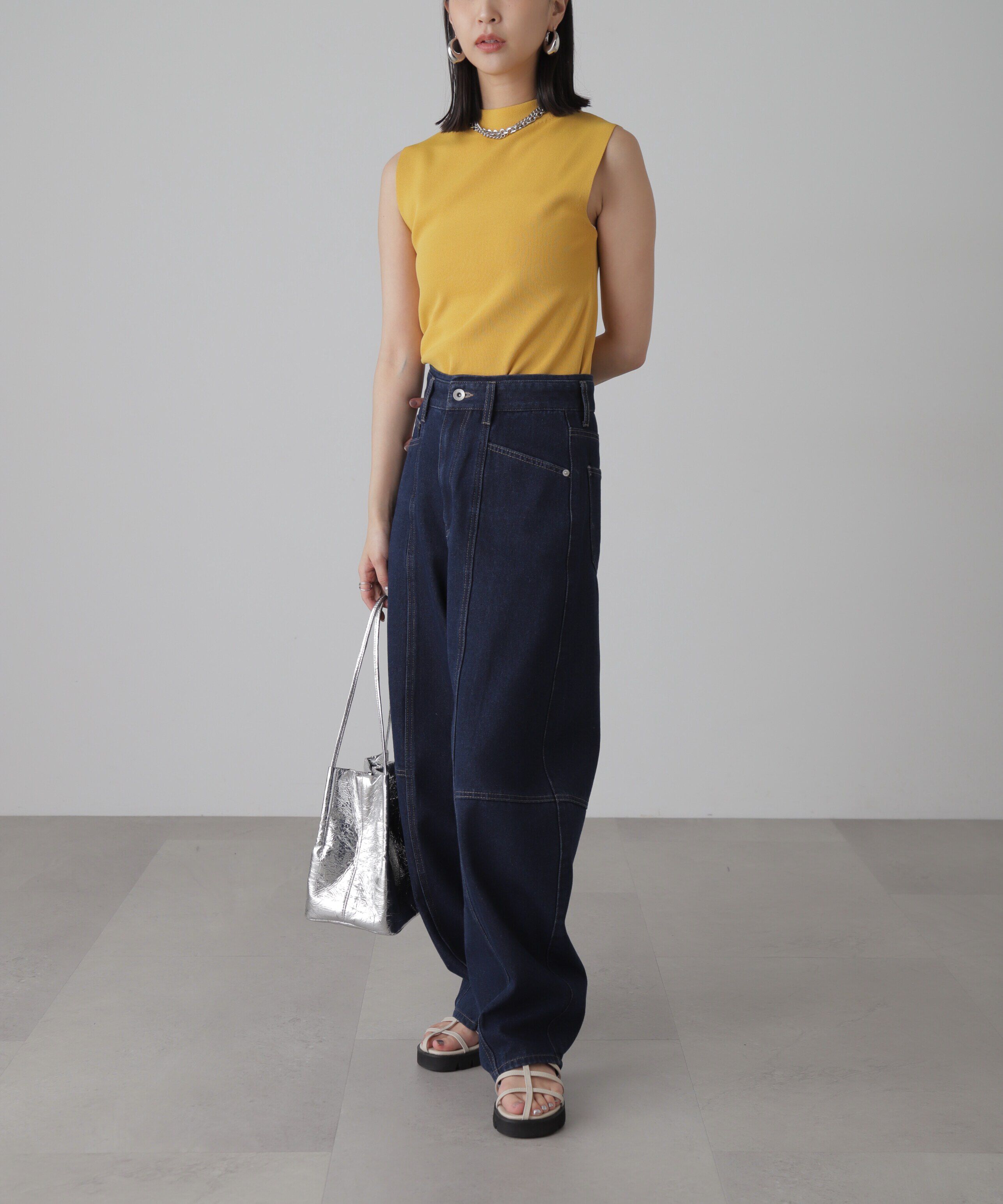  「［洗える］マシンウォッシャブル総針ボトルネックノースリーブニット」|ニット・セーター|