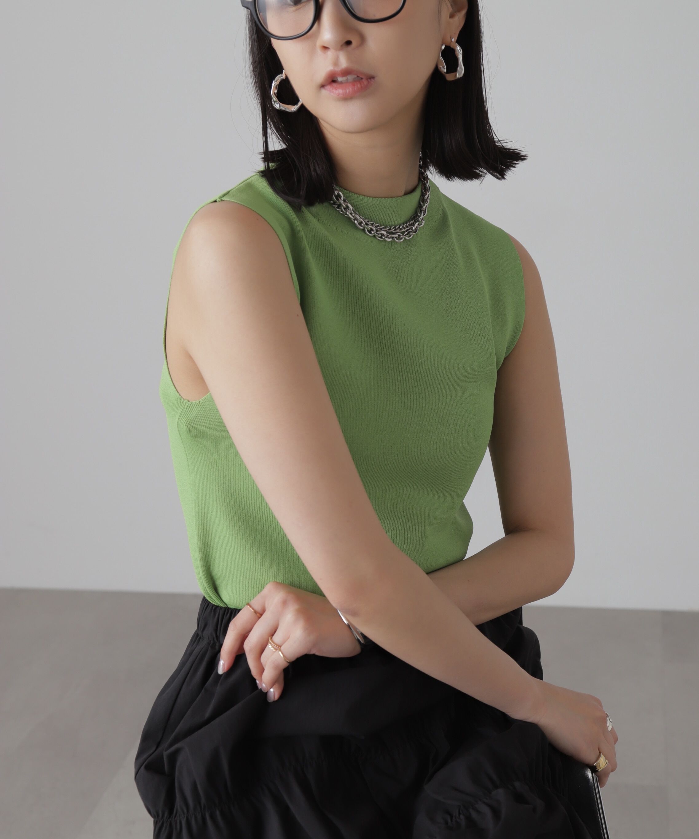  「［洗える］マシンウォッシャブル総針ボトルネックノースリーブニット」|ニット・セーター|