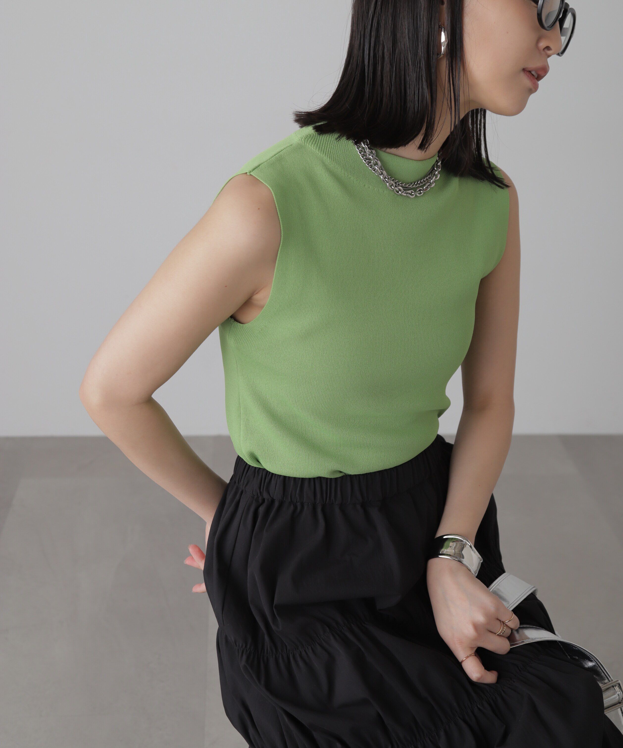  「［洗える］マシンウォッシャブル総針ボトルネックノースリーブニット」|ニット・セーター|