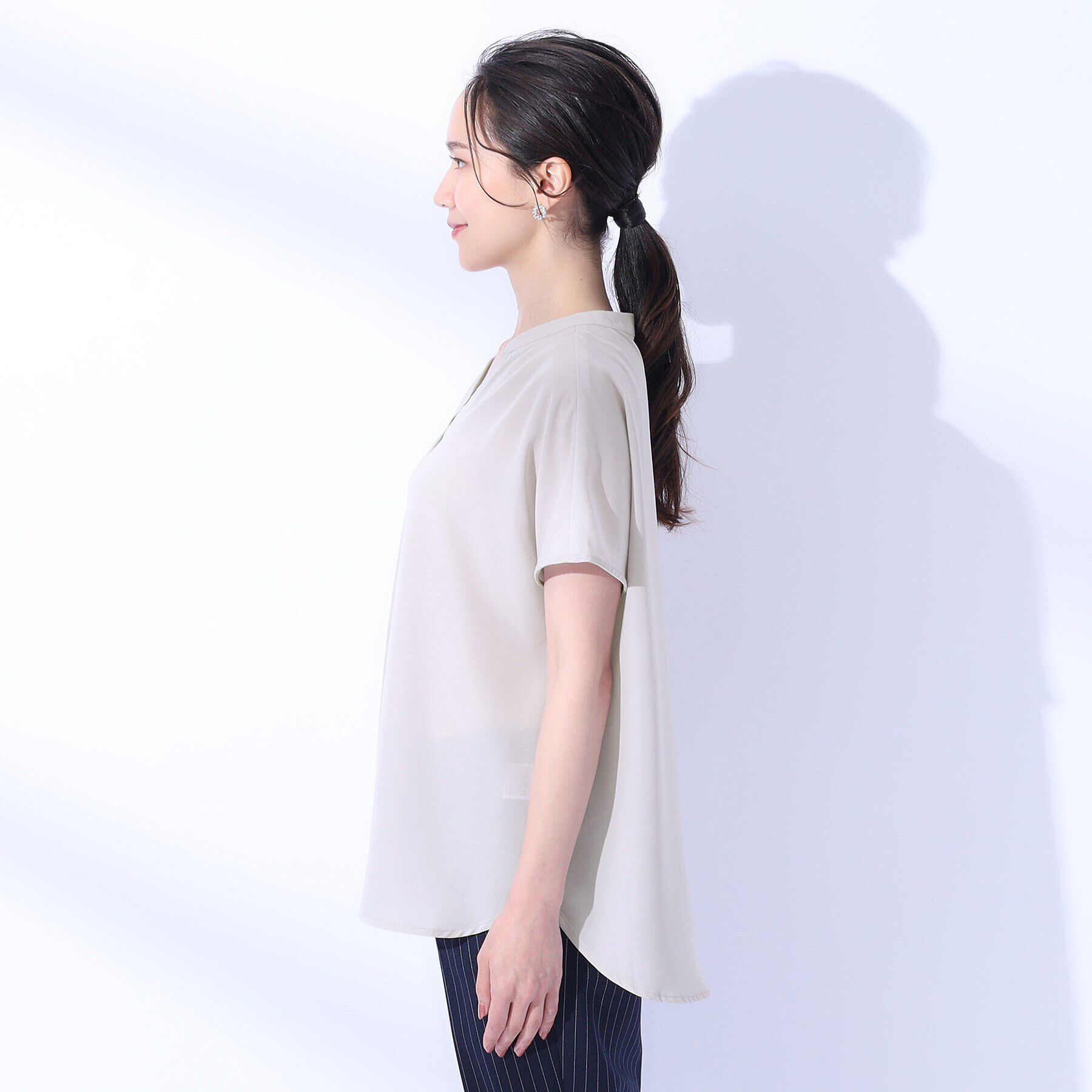 SHOO･LA･RUE「【洗える/プチプラ/無理せずキレイ】女性らしく好印象 スキッパーブラウス」|シャツ・ブラウス|