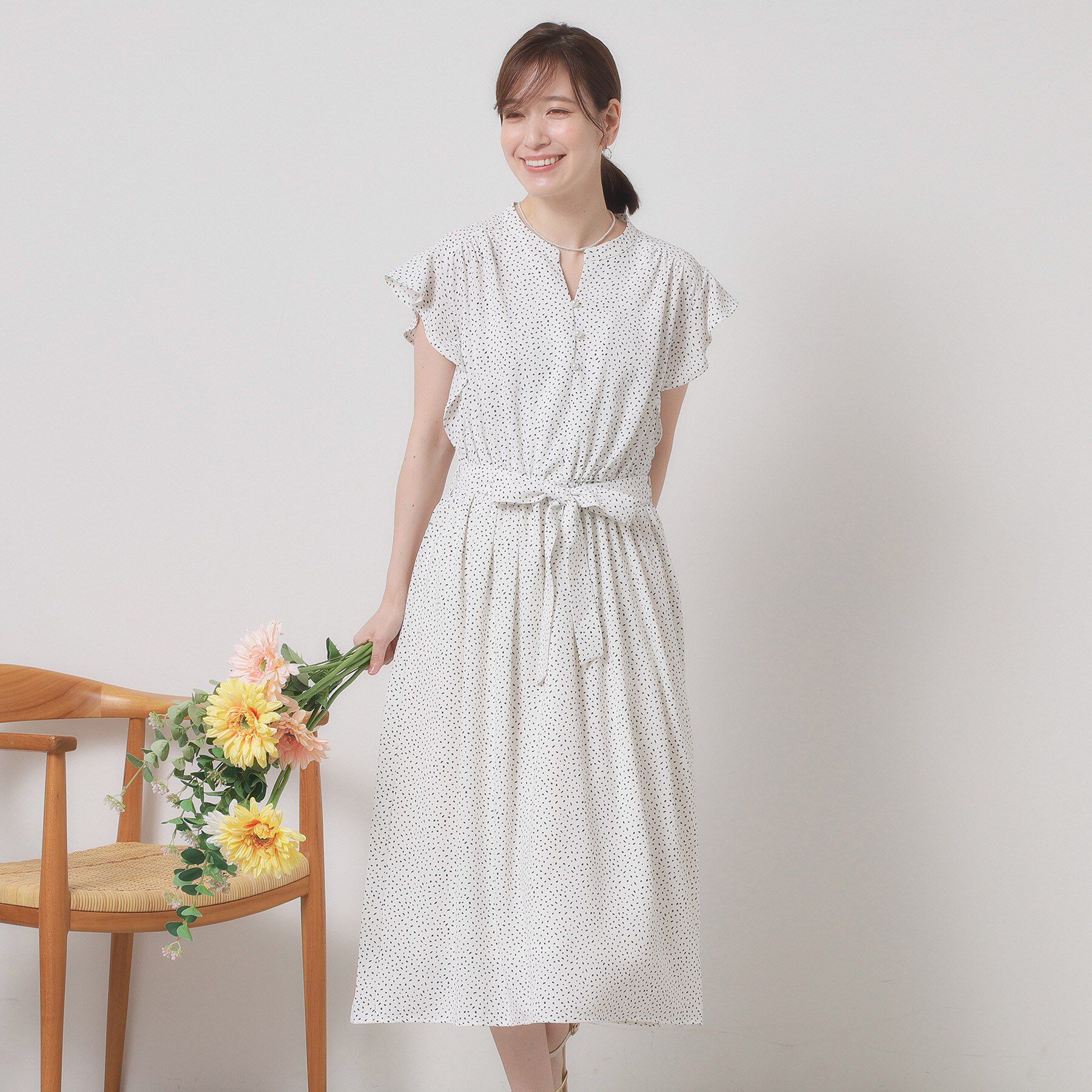 ITS&rsquo;DEMO「【手洗い可】フリル袖ブラウジングワンピース」|ワンピース|