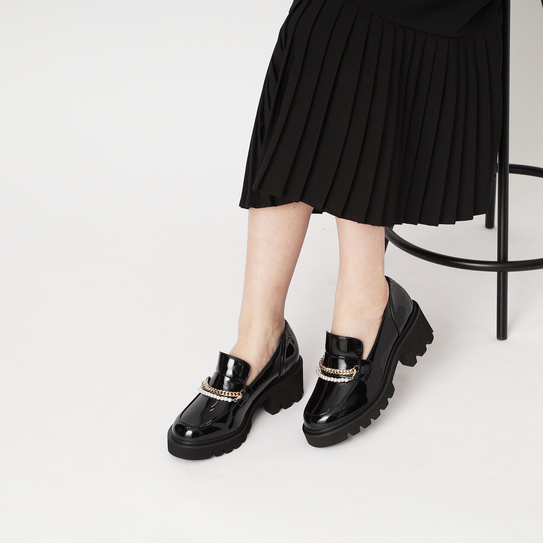 ESPERANZA「チェーン＆パール調モチーフローファー 24SS」|パンプス|