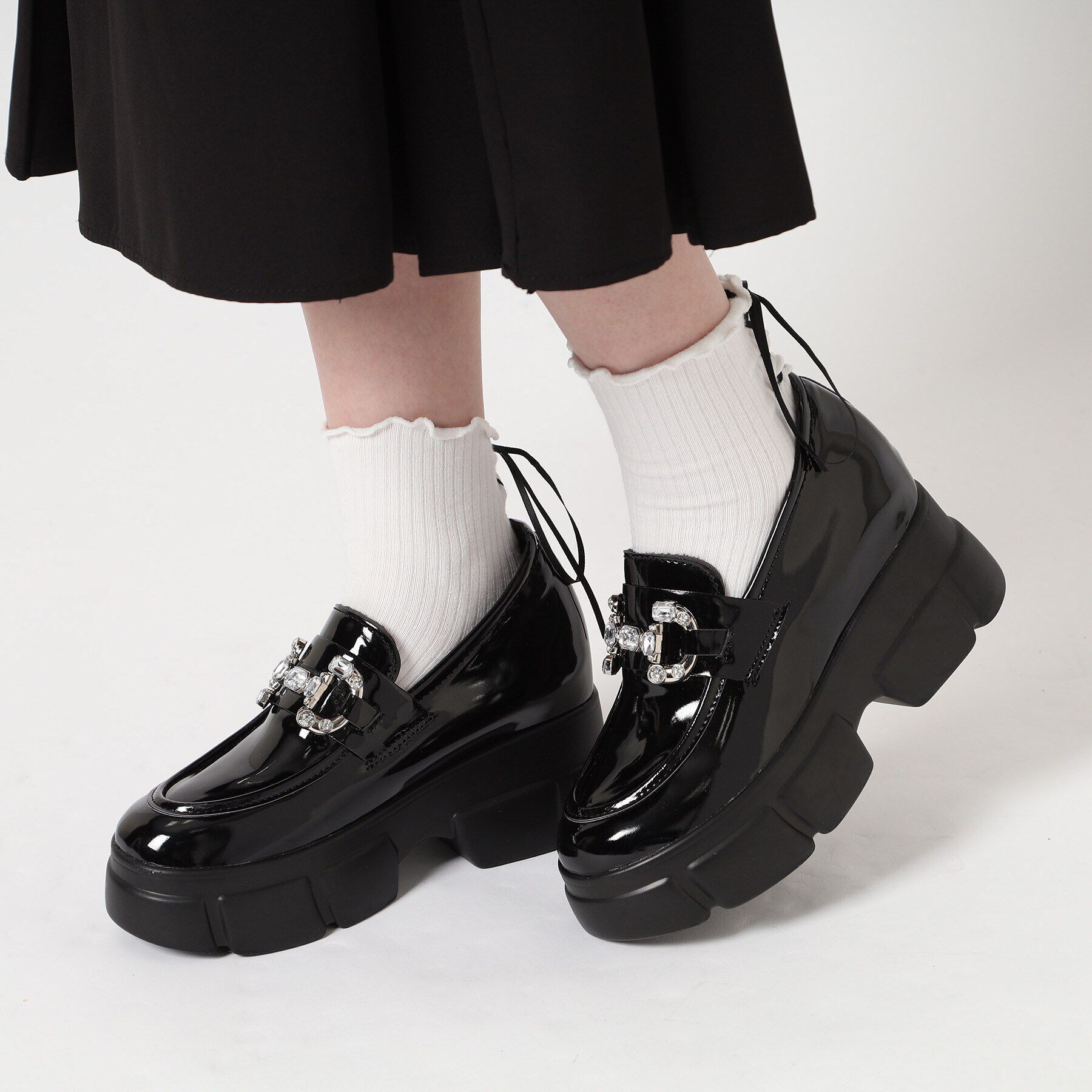 csT&P「厚底キラキラチャーム付きローファーパンプス」|パンプス|