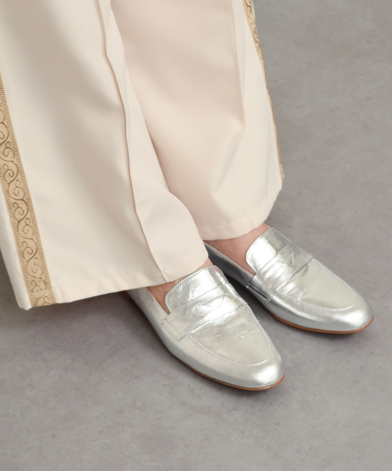 FABIO RUSCONI 「【FABIO RUSCONI】ラウンドトウベーシックローファー(F51629)」|ローファー|SV