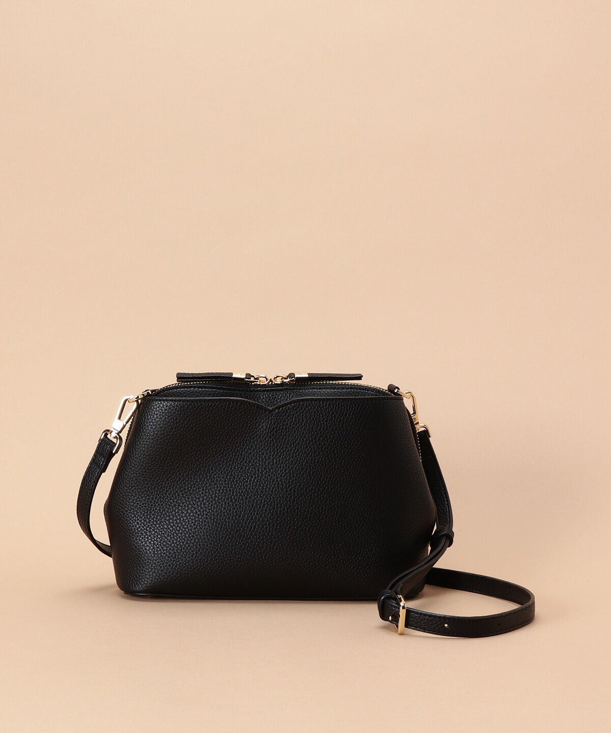 Samantha Thavasa「ウェーブデザインカッティングショルダーバッグ」|ショルダー・メッセンジャー|