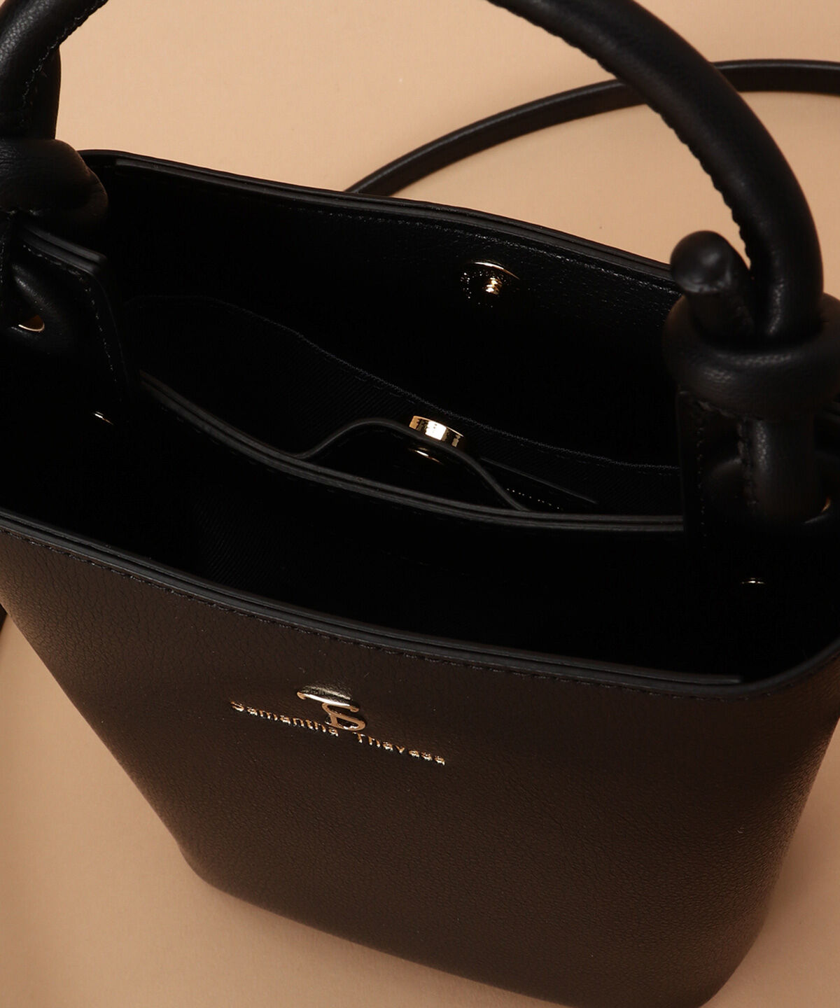 Samantha Thavasa「ボリュームデザイン ショルダーバッグ」|ショルダー・メッセンジャー|